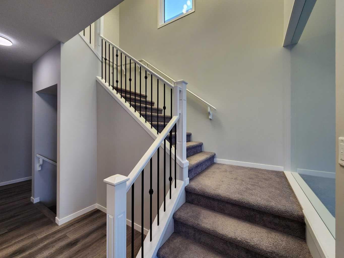 90 Howse Common NE