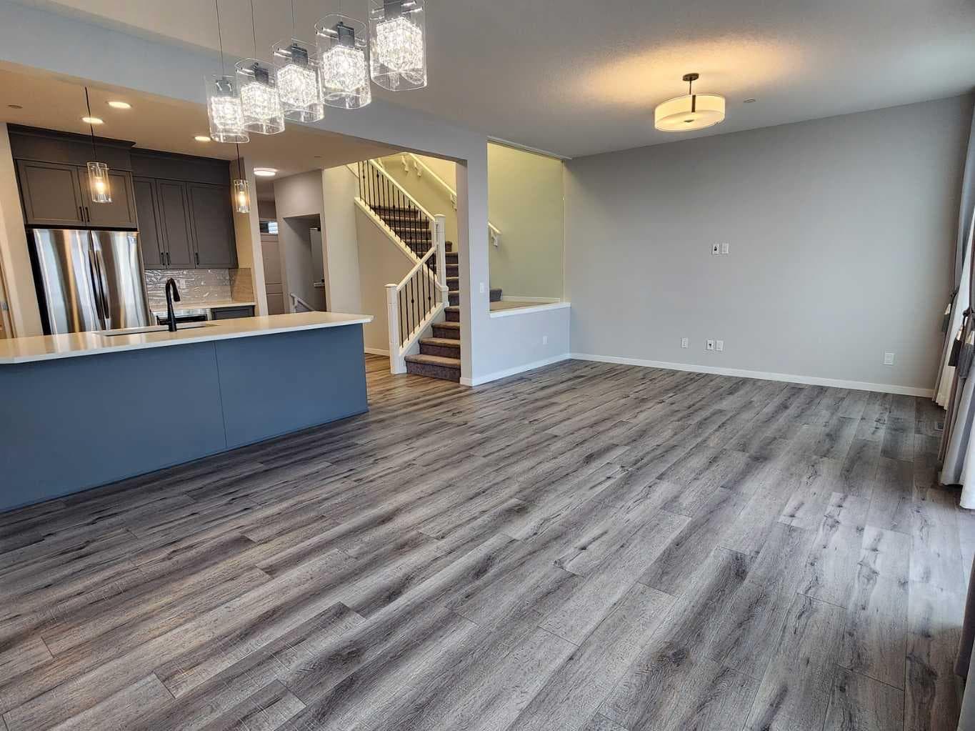 90 Howse Common NE