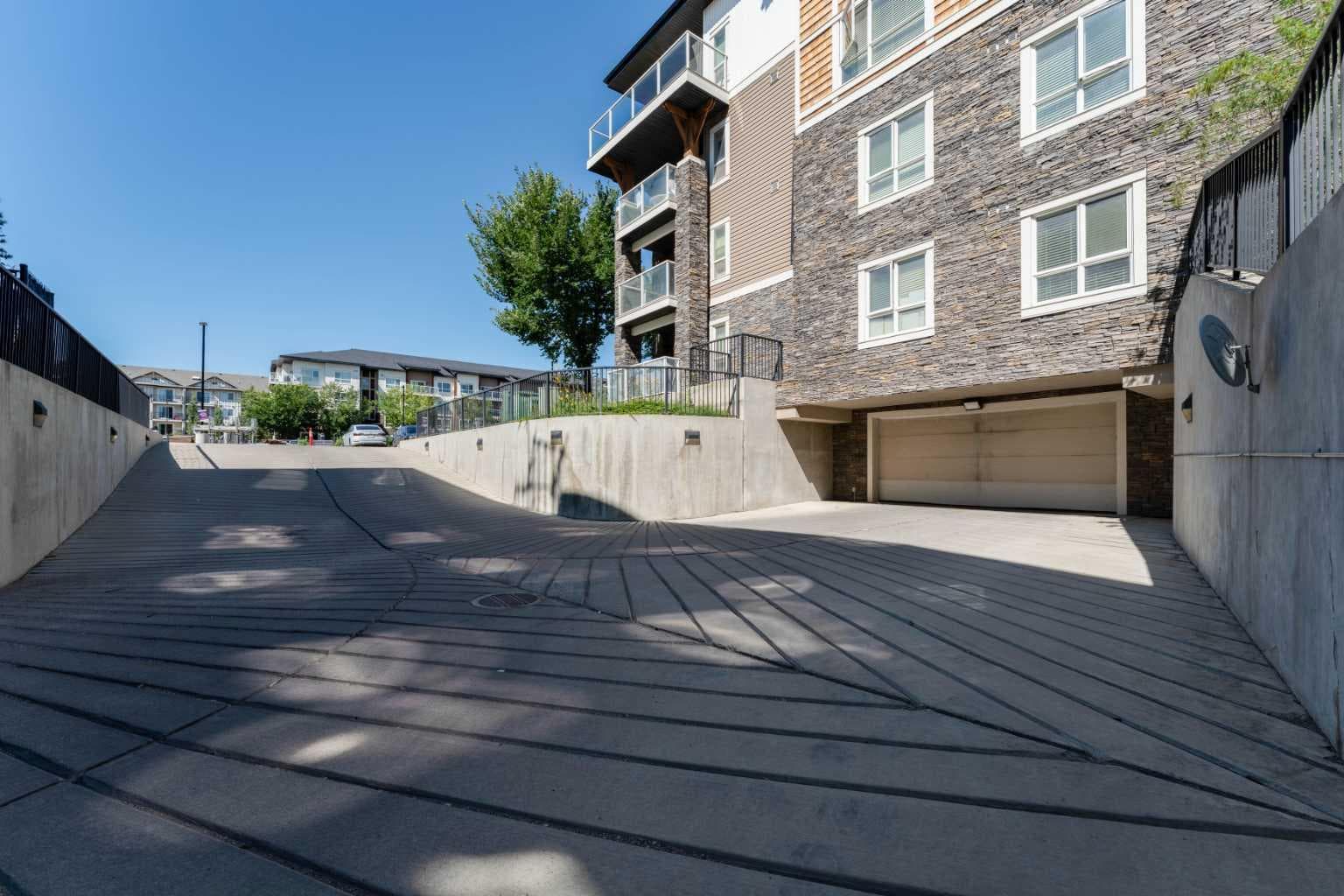 2117, 240 Skyview Ranch Road NE