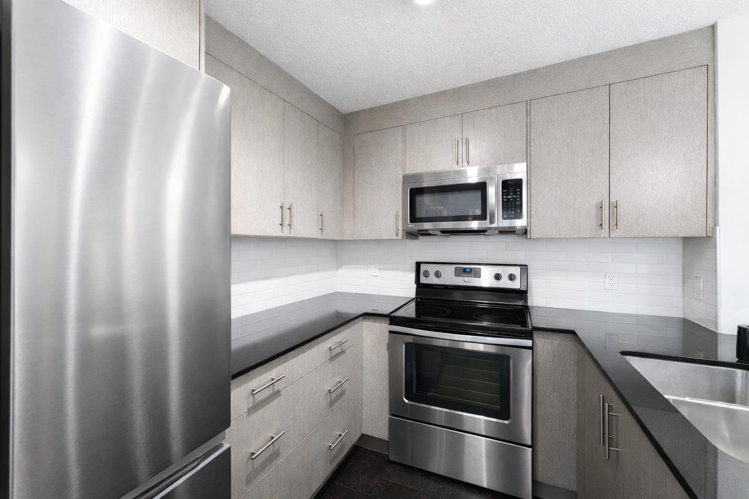 2117, 240 Skyview Ranch Road NE