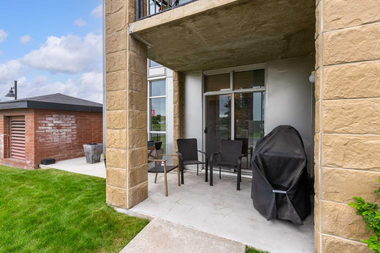 1617, 11811 Lake Fraser Drive SE