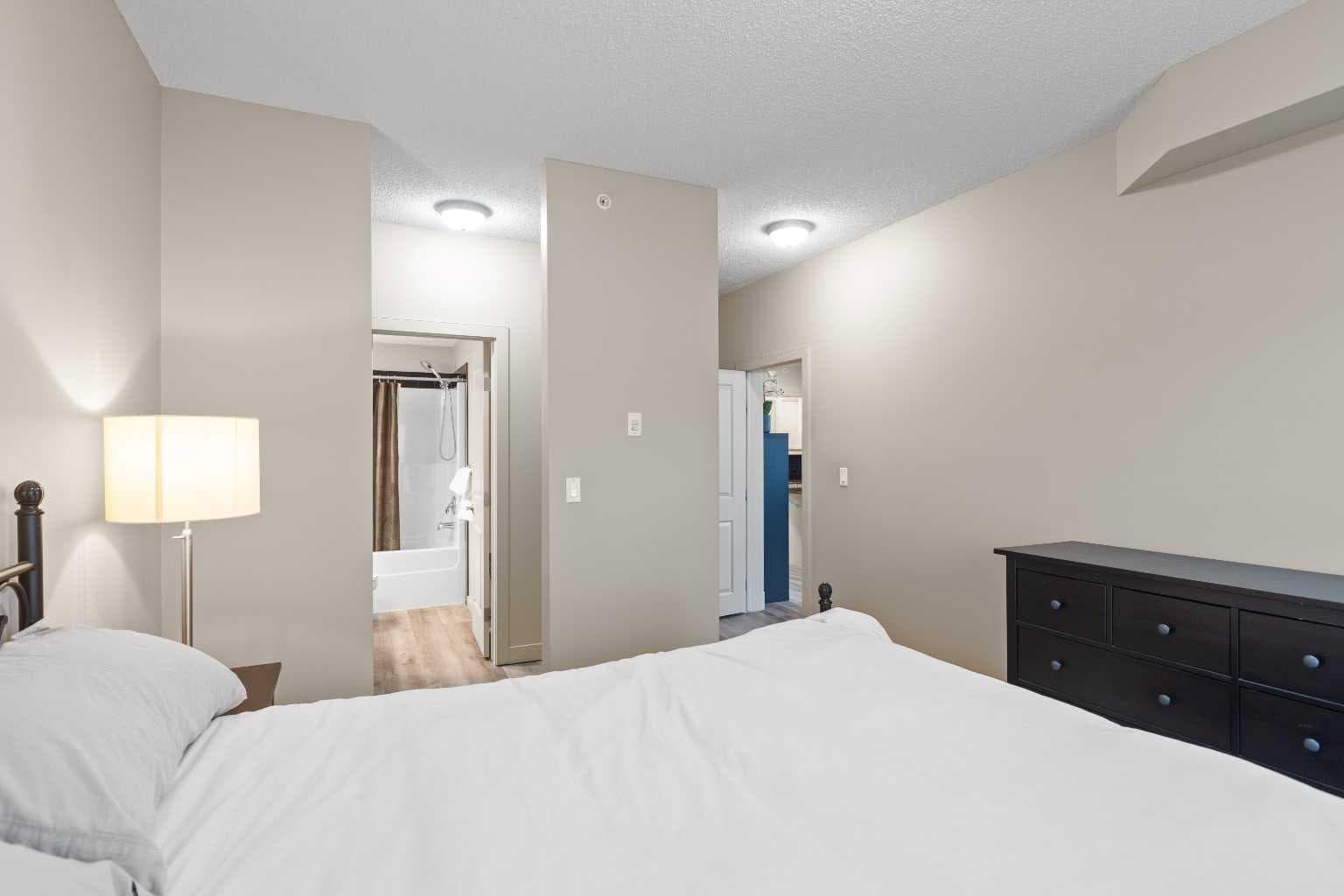 1617, 11811 Lake Fraser Drive SE