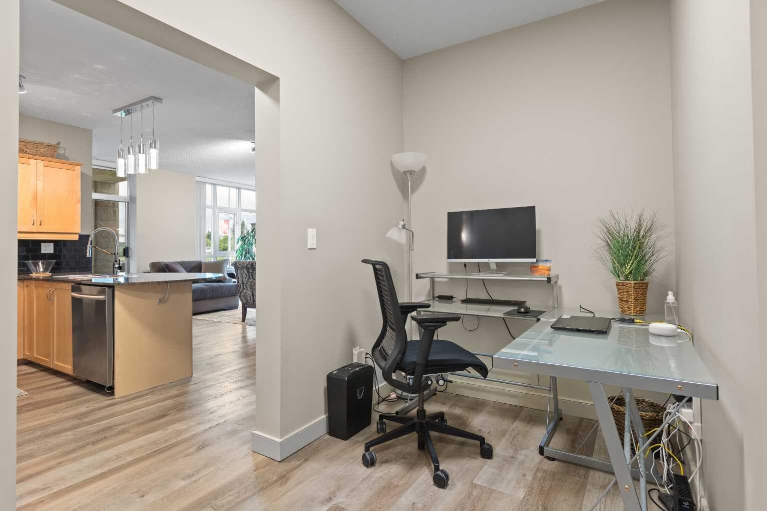 1617, 11811 Lake Fraser Drive SE