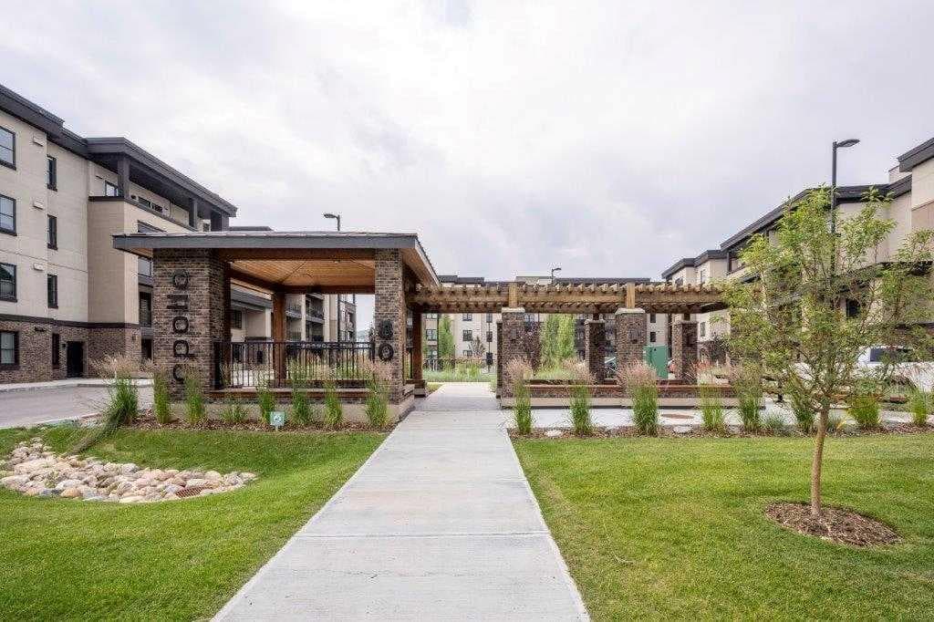 3103, 80 Greenbriar Place NW