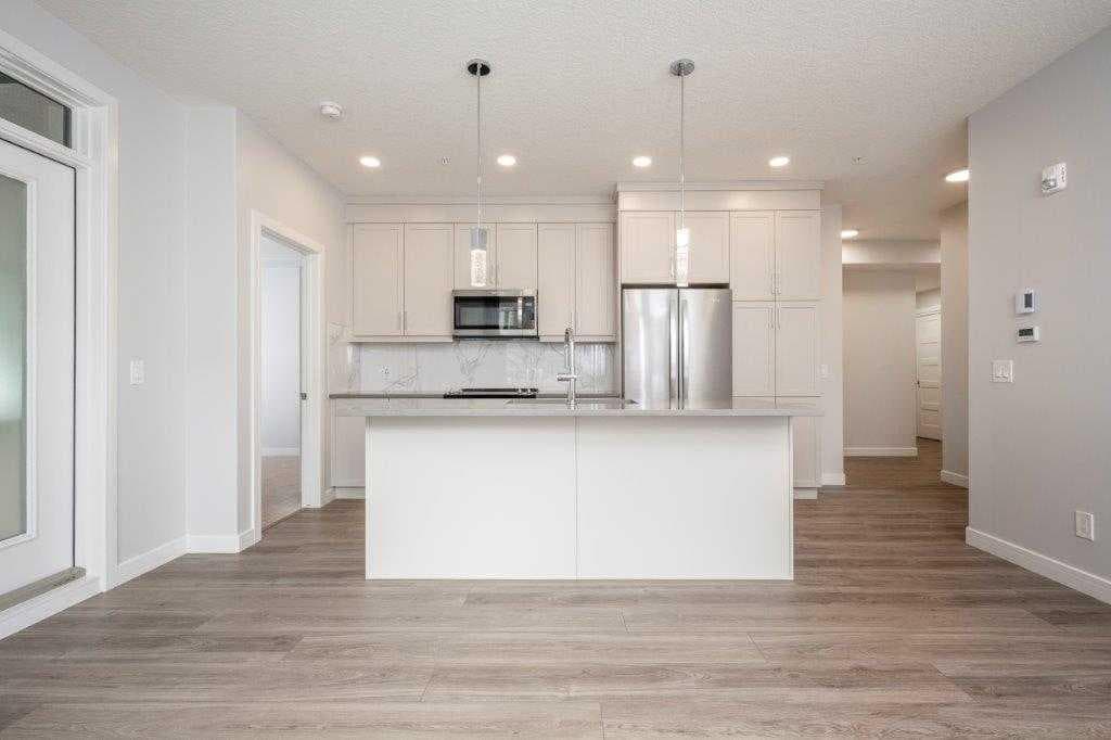 3103, 80 Greenbriar Place NW
