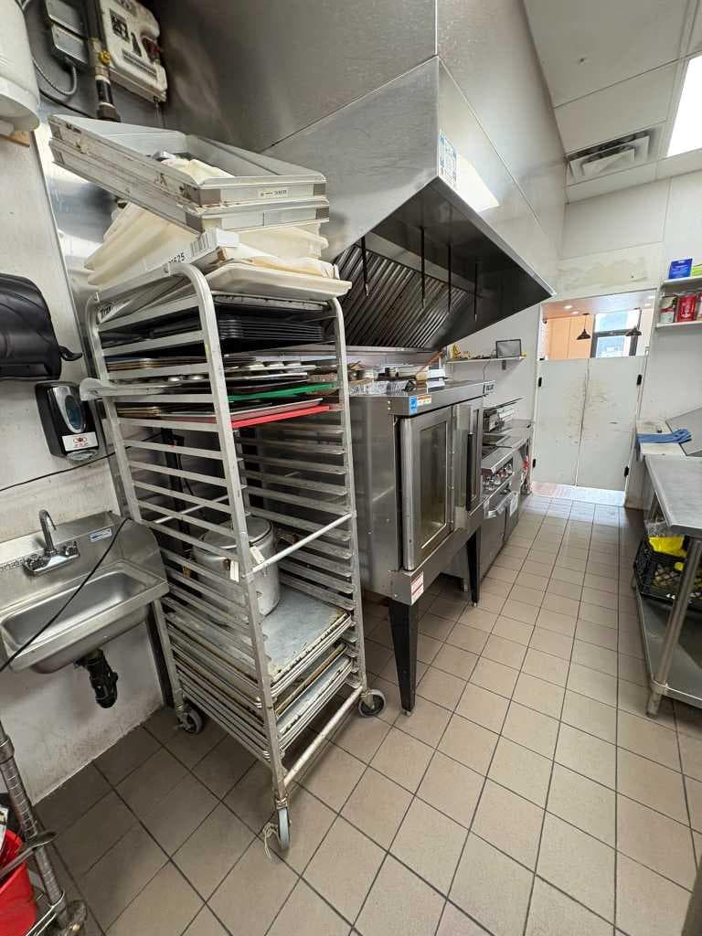 30 Savanna Cres Crescent NE