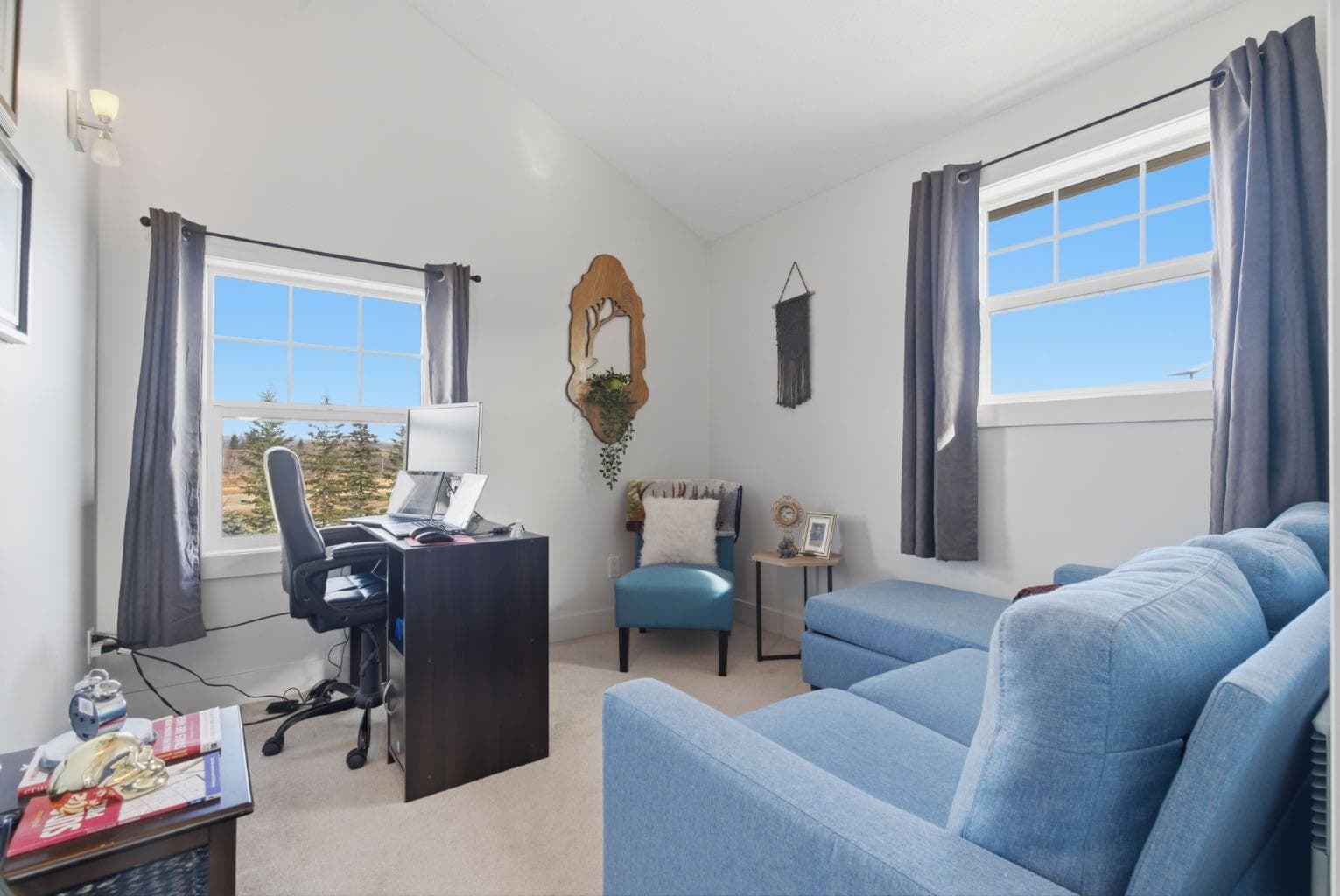 212 Cottageclub Crescent 