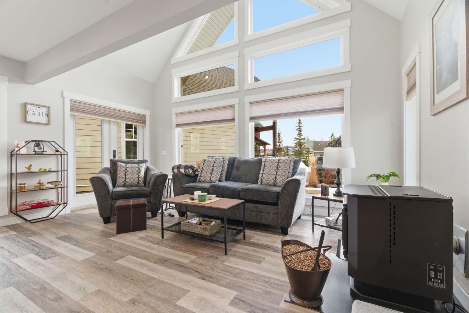 212 Cottageclub Crescent 