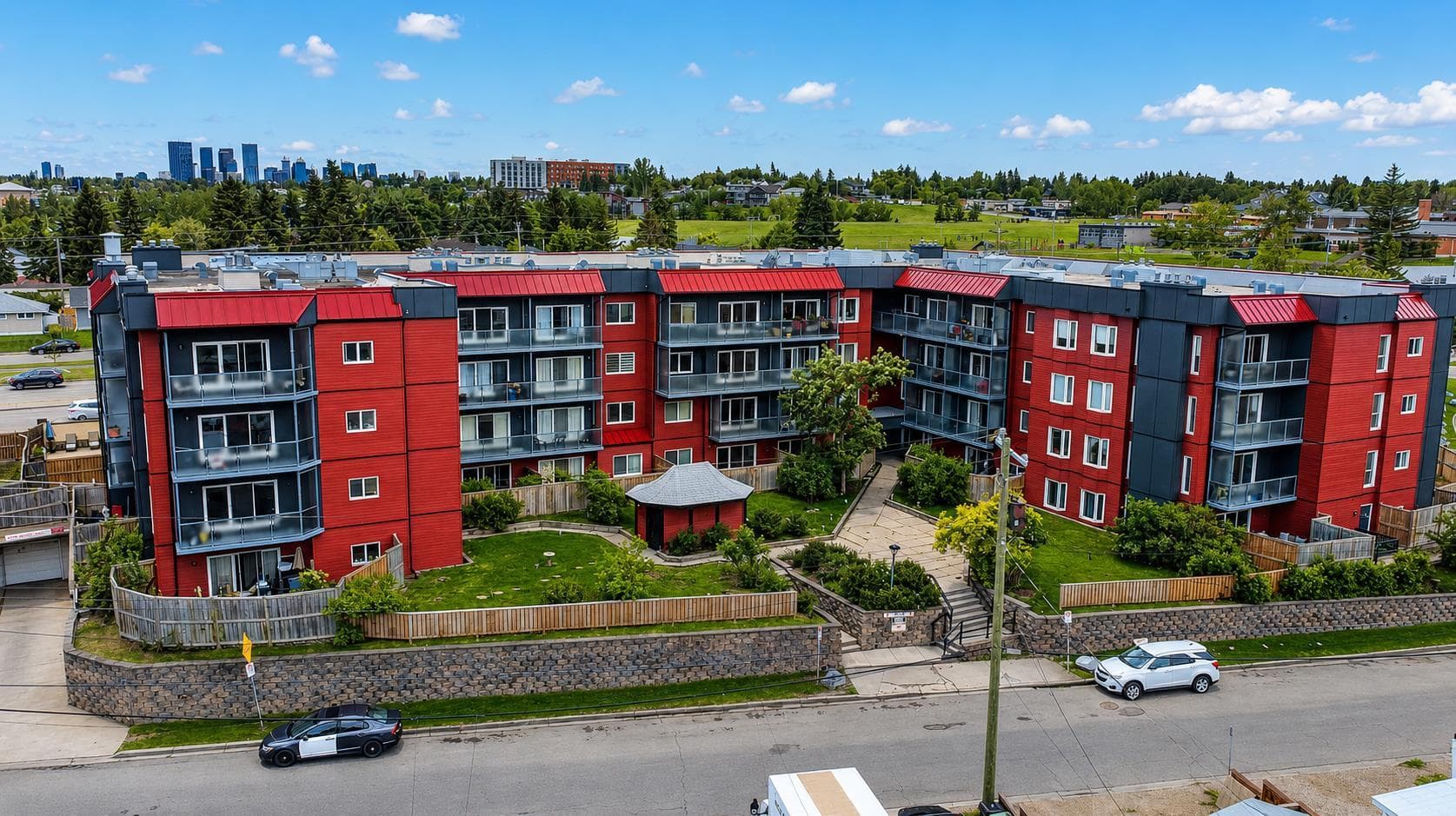303, 333 Garry Crescent NE