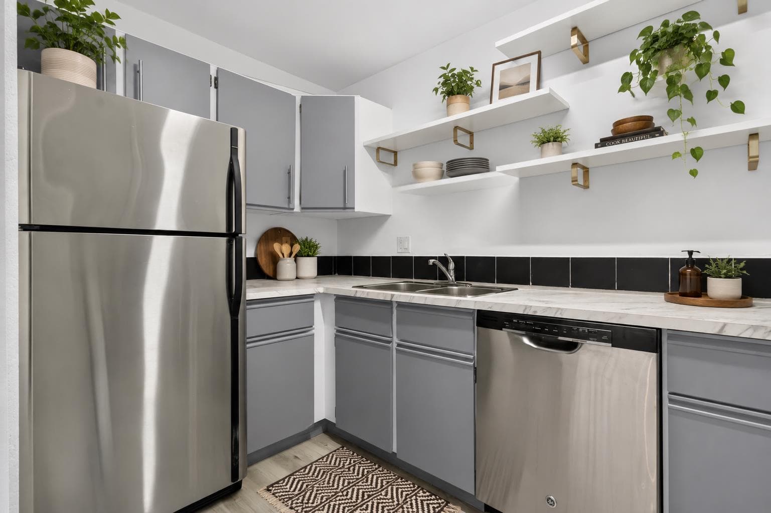 303, 333 Garry Crescent NE
