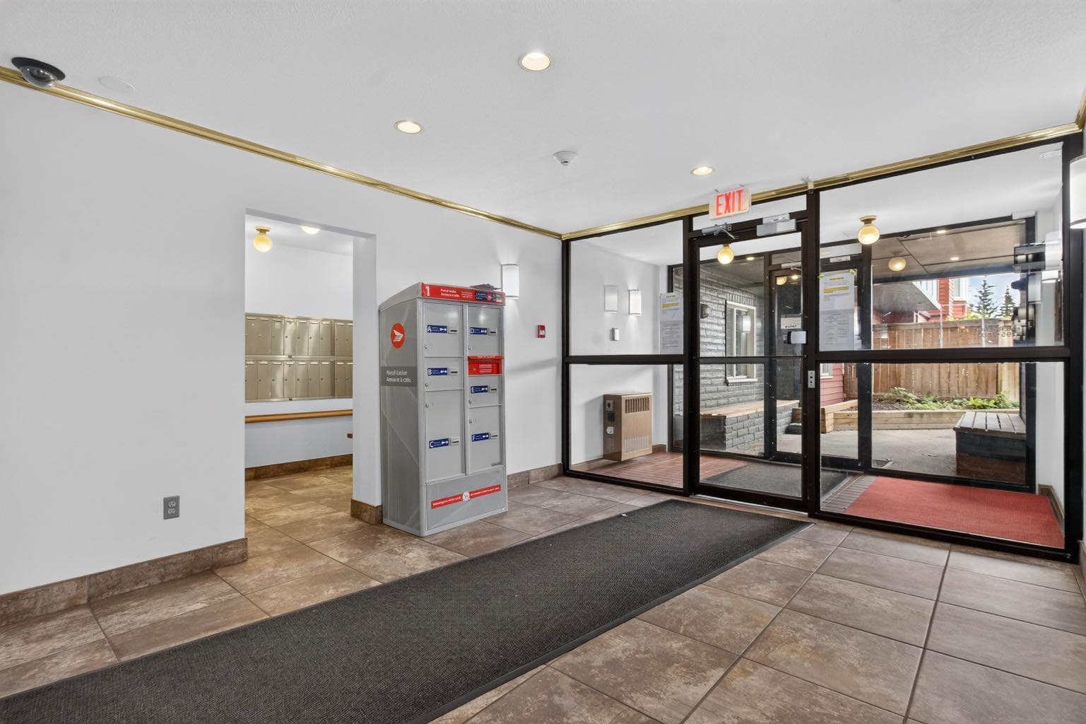 303, 333 Garry Crescent NE
