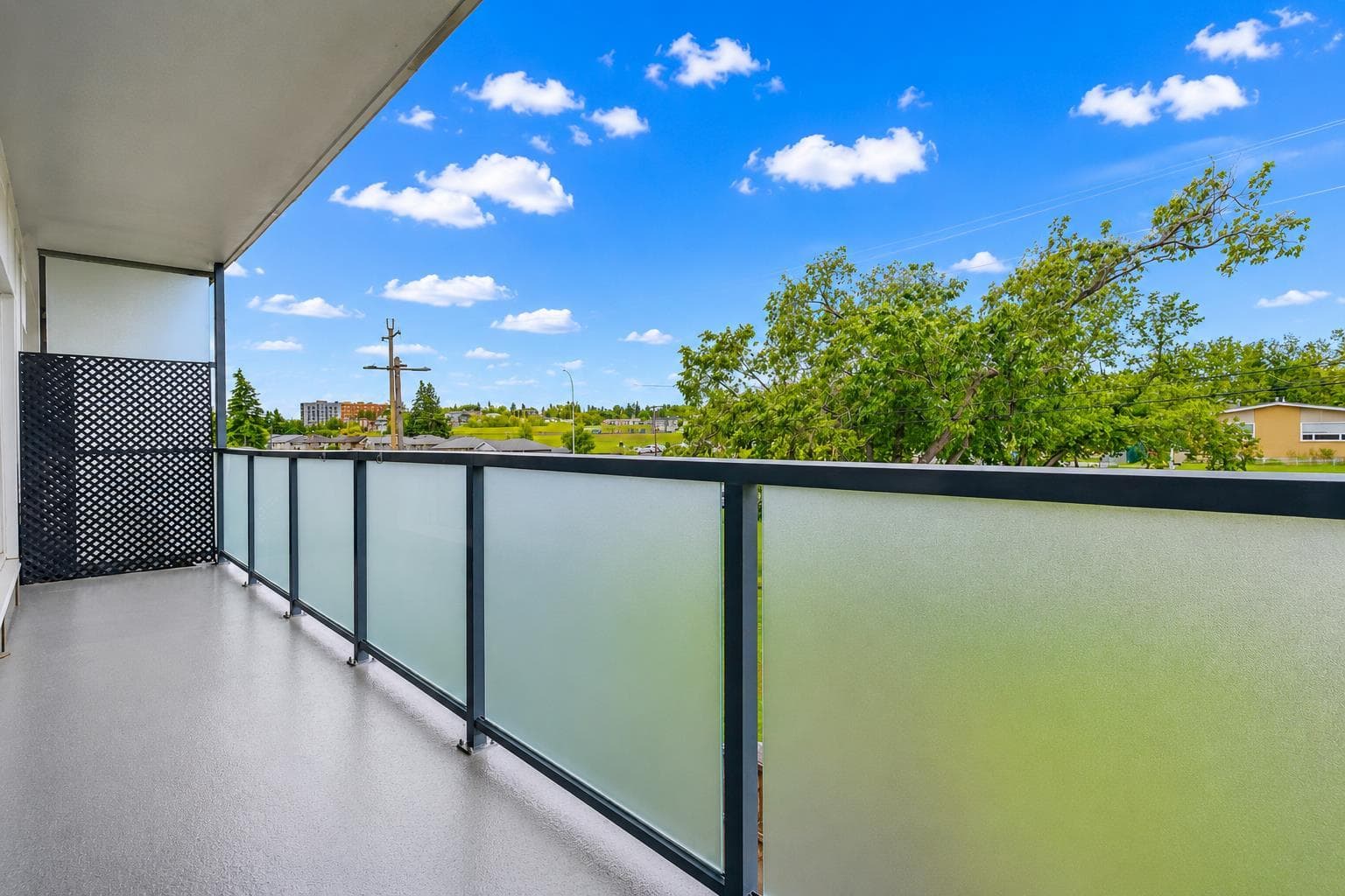 303, 333 Garry Crescent NE