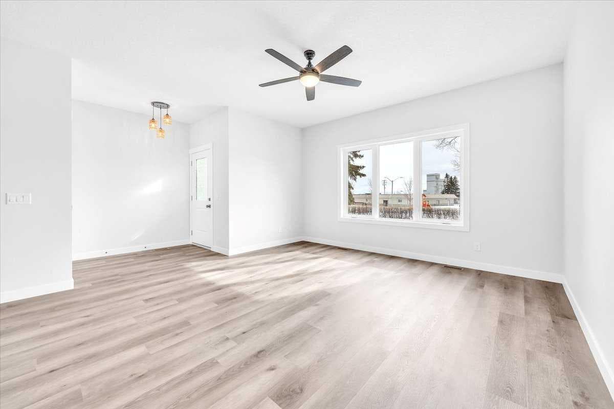 1014 Limit Avenue 