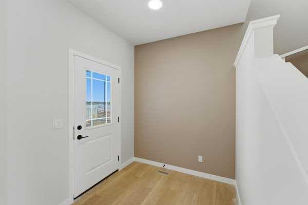 213 Bayview Park SW
