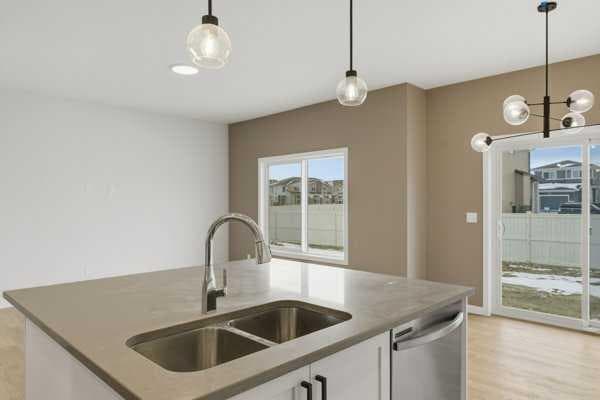 213 Bayview Park SW
