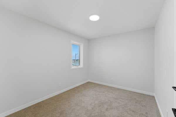 213 Bayview Park SW