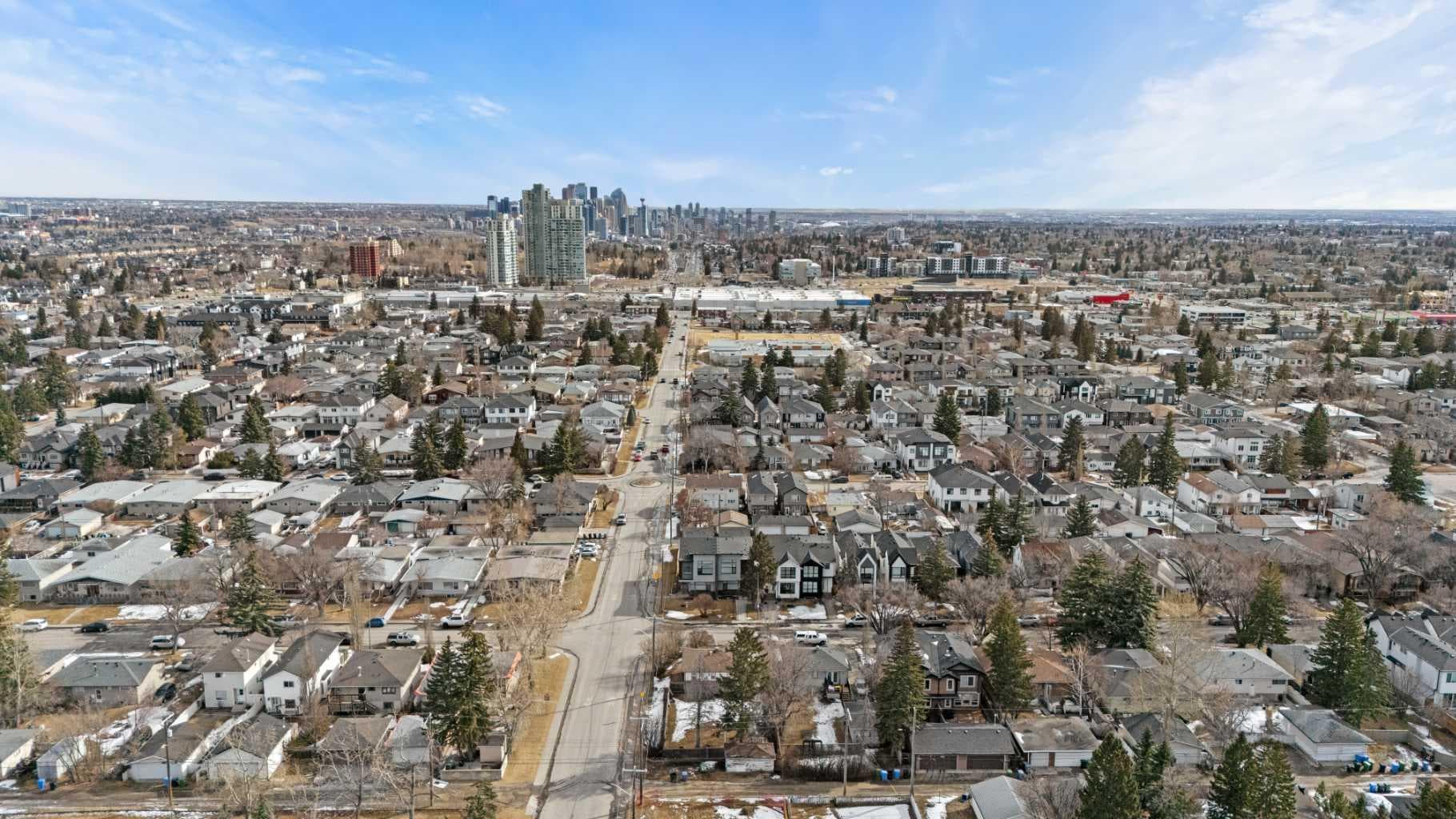 1403 43 Street SW