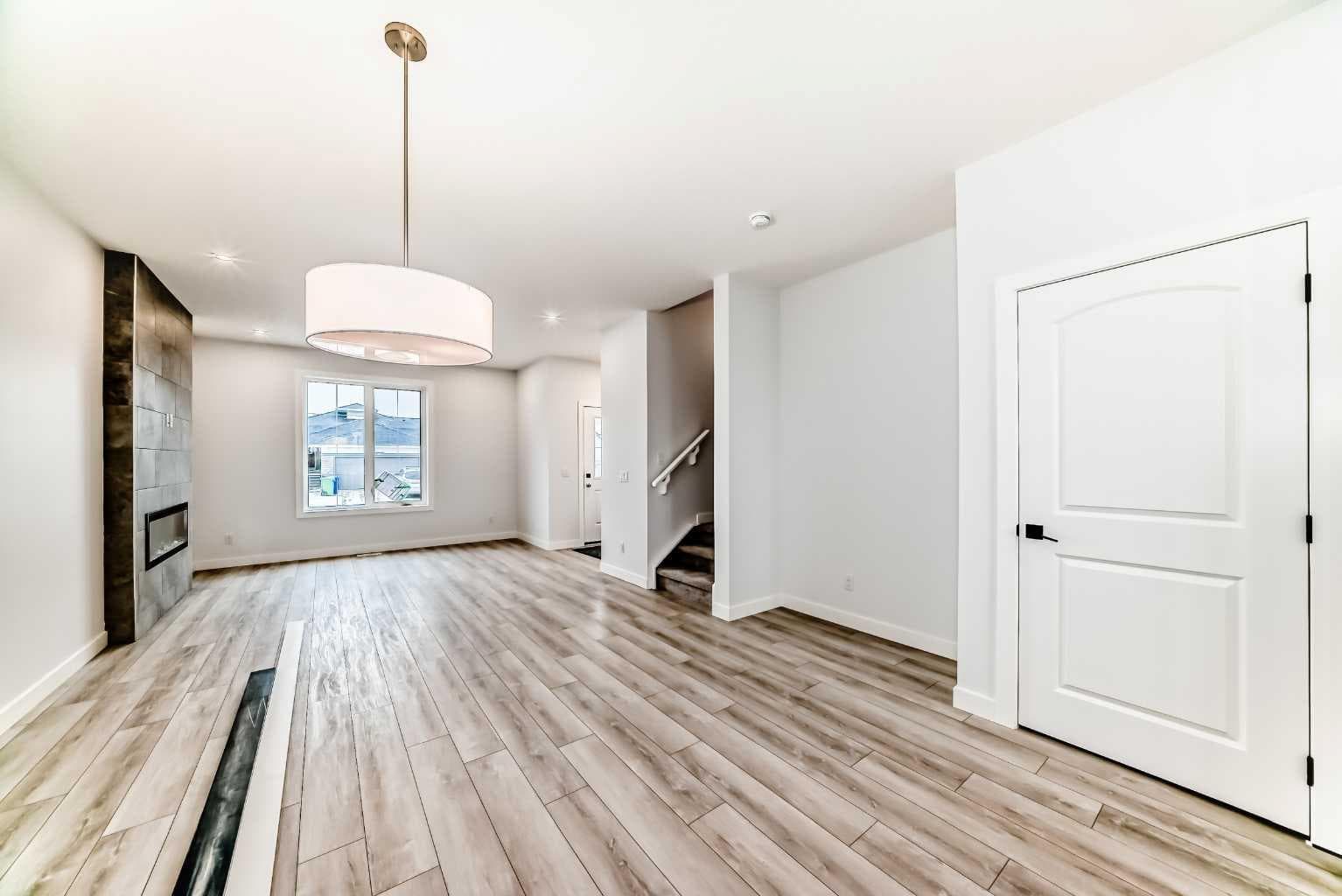 48 Monarch Bend 