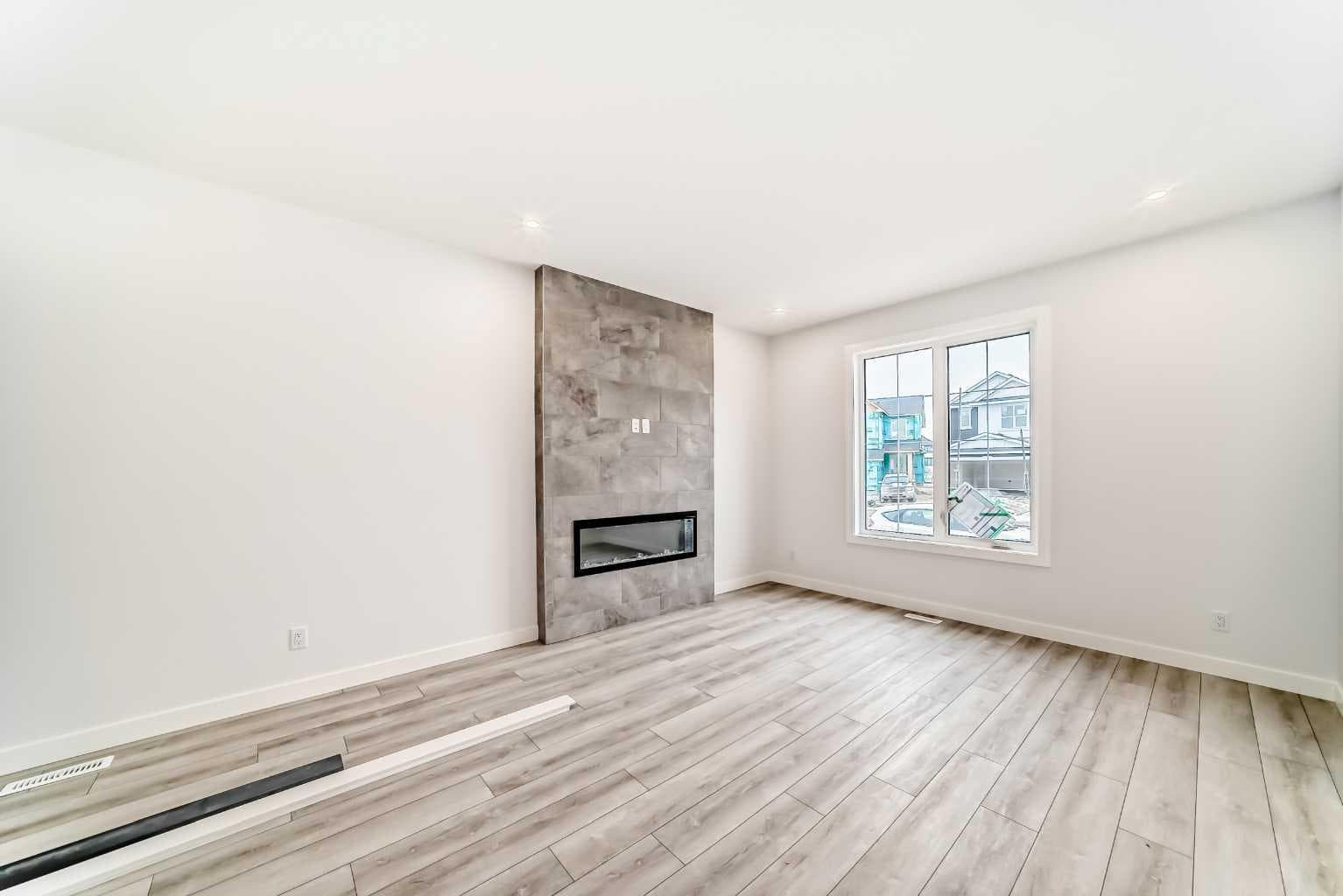 48 Monarch Bend 