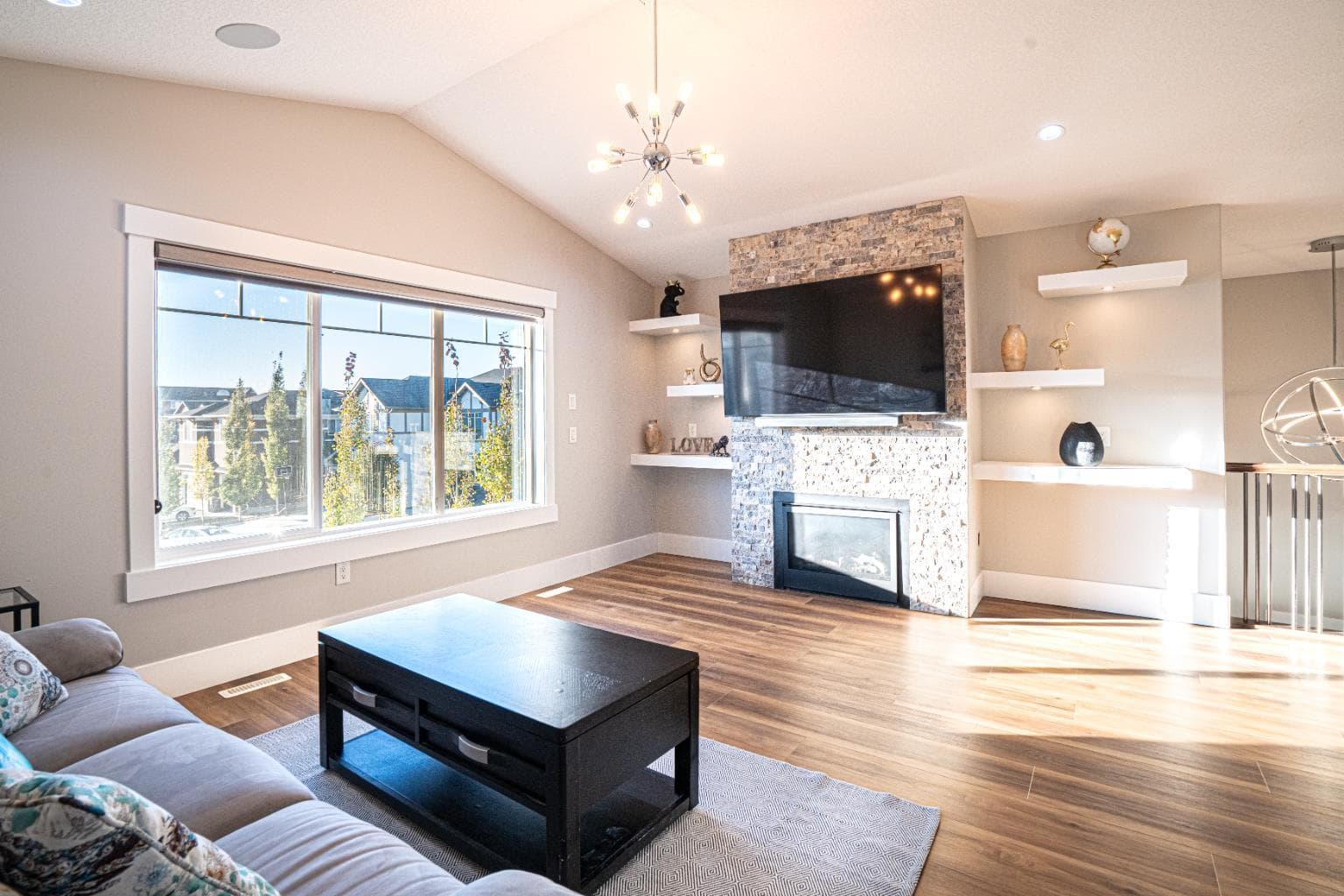 321 Kinniburgh Cove 