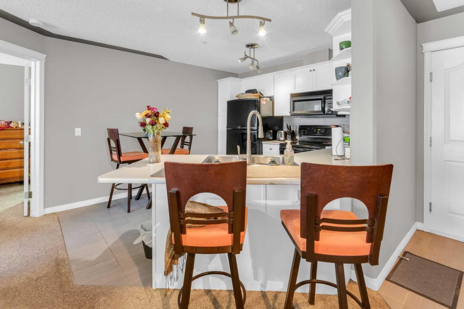 203, 345 Rocky Vista Park NW