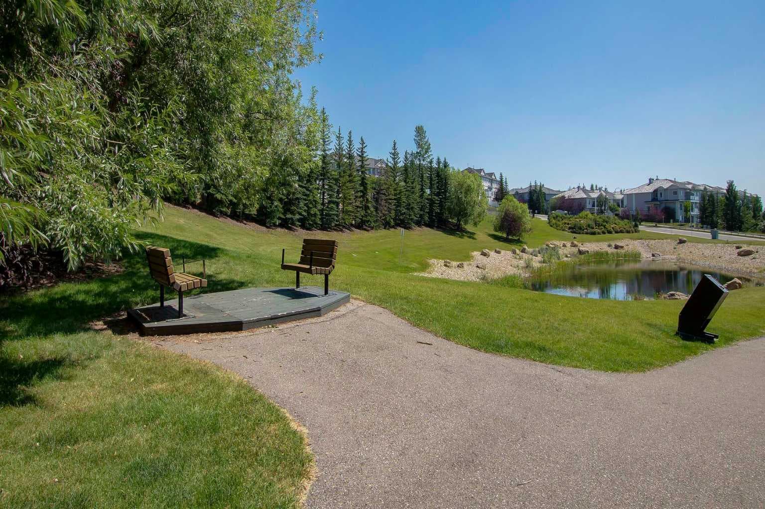 203, 345 Rocky Vista Park NW