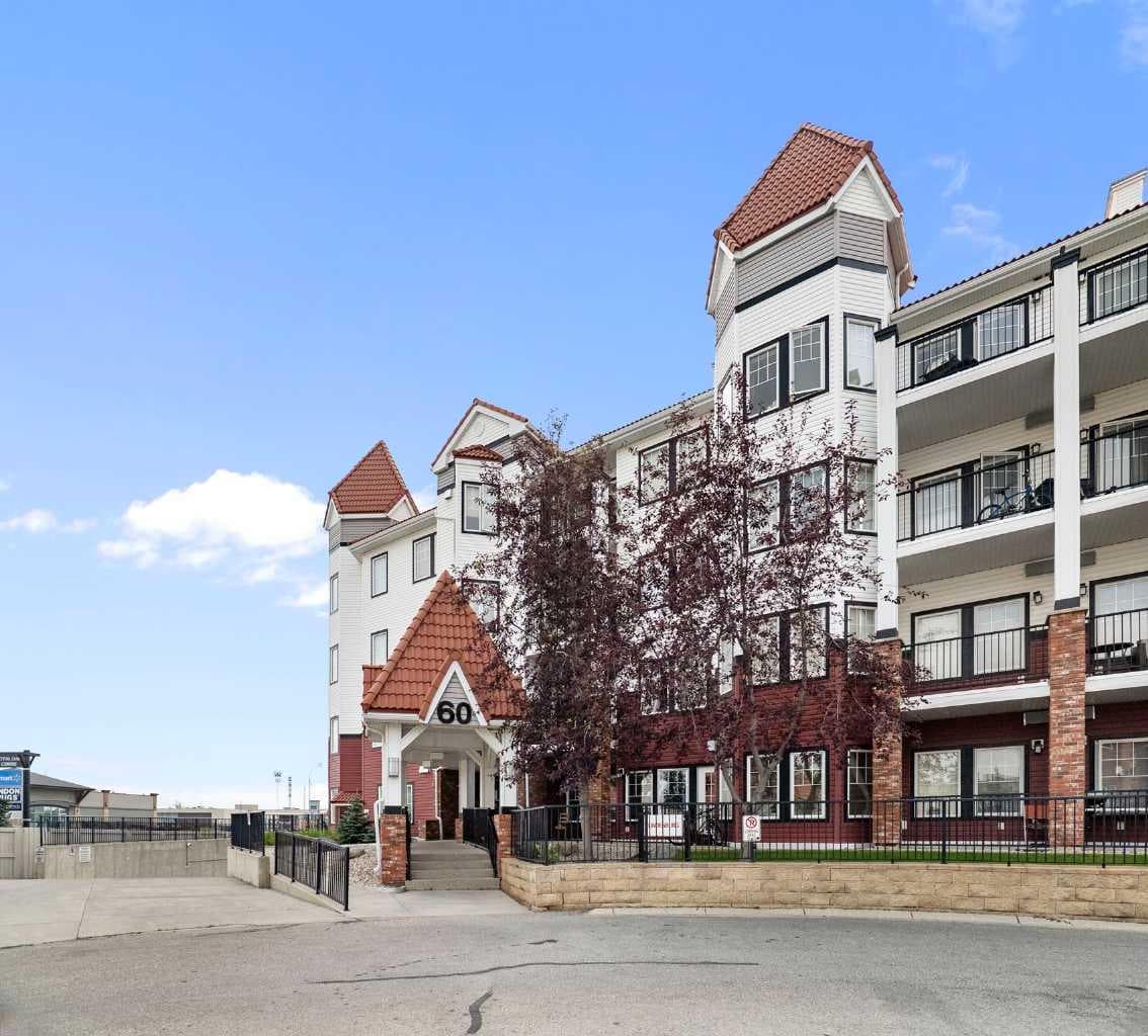 227, 60 Royal Oak Plaza NW