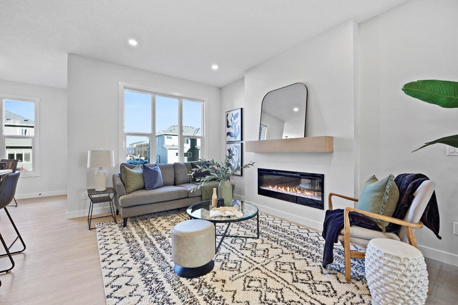 31 Fireside Common W