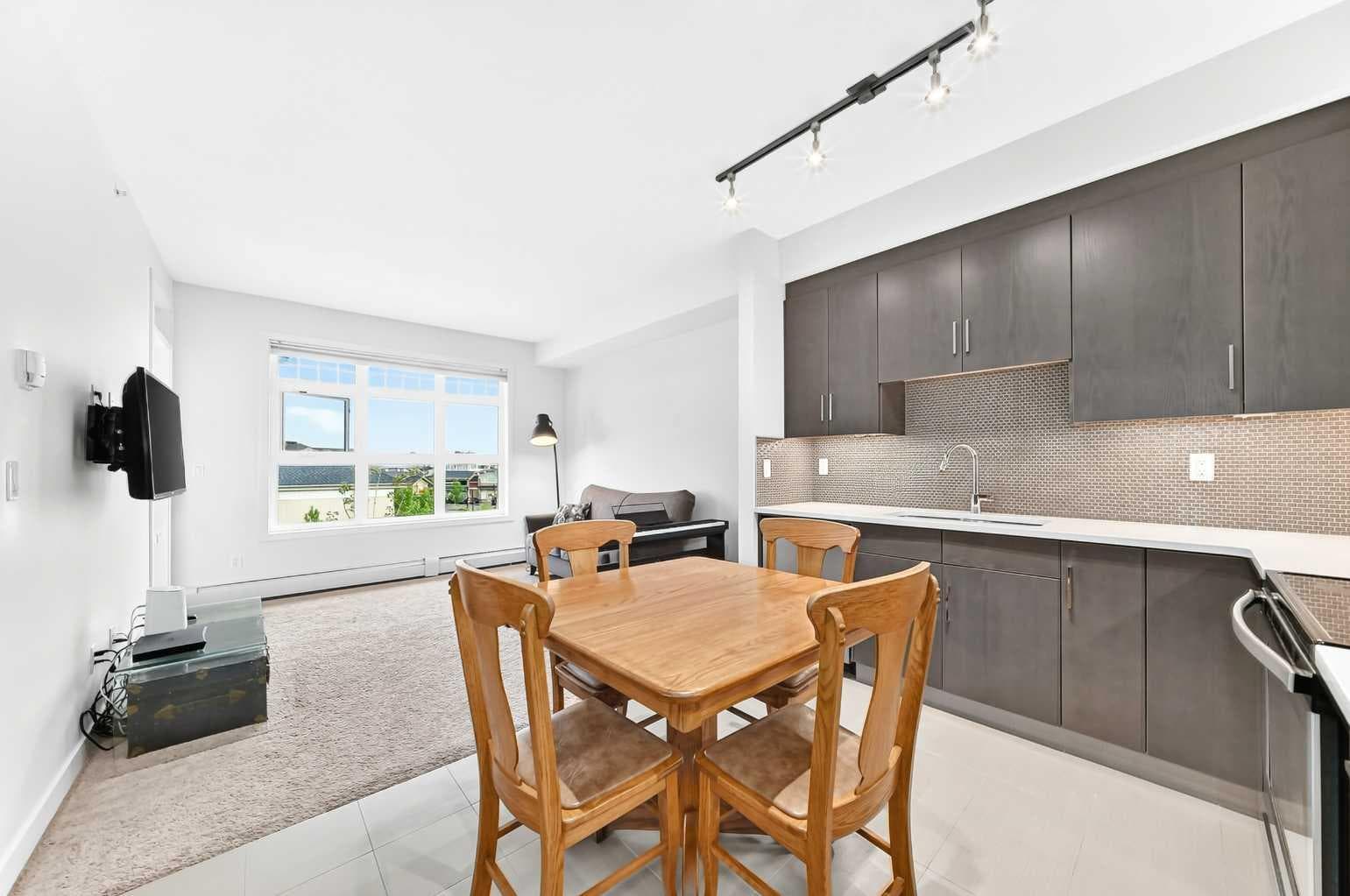 426, 25 Auburn Meadows Avenue SE