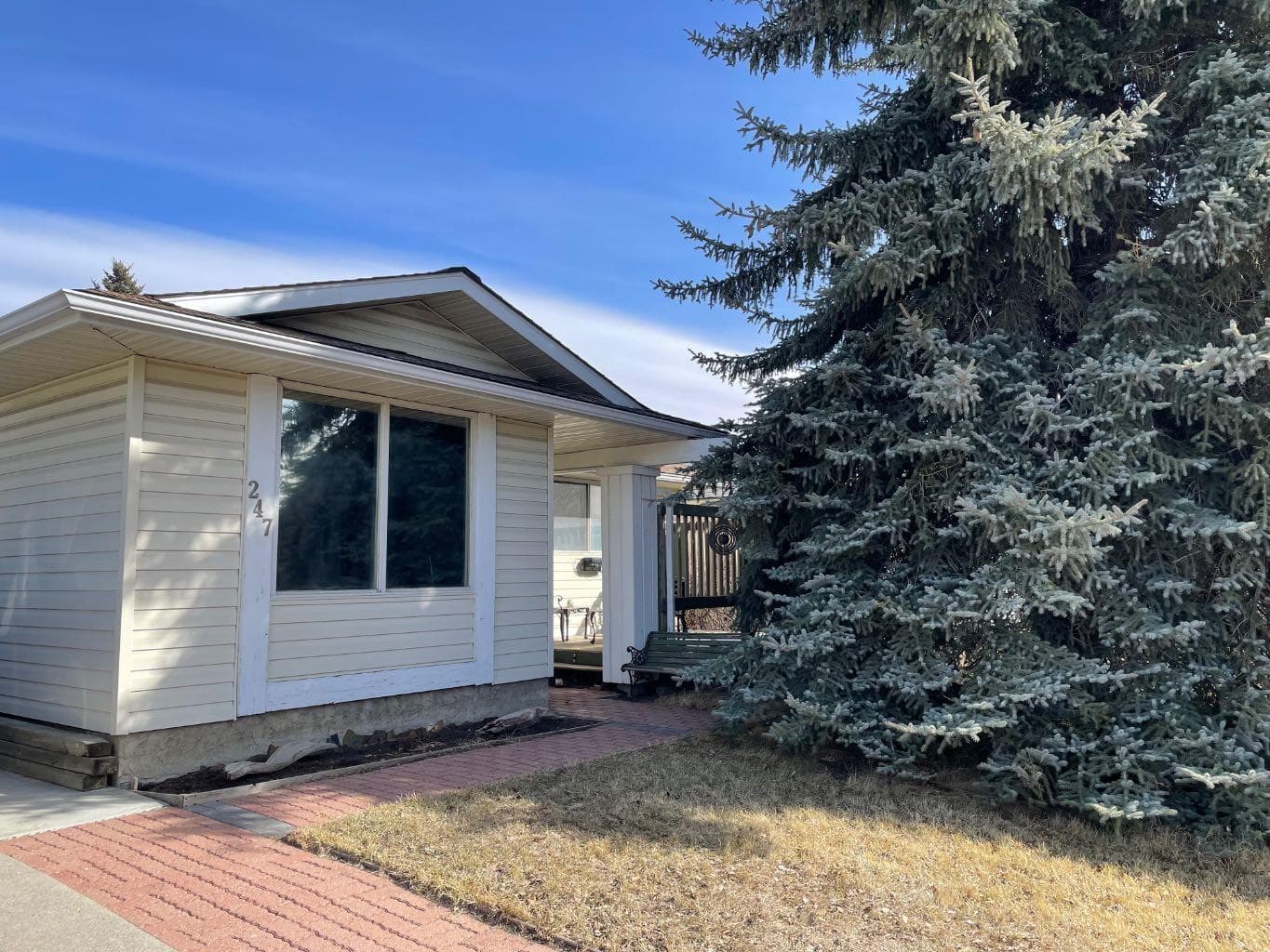 247 Bracewood Road SW