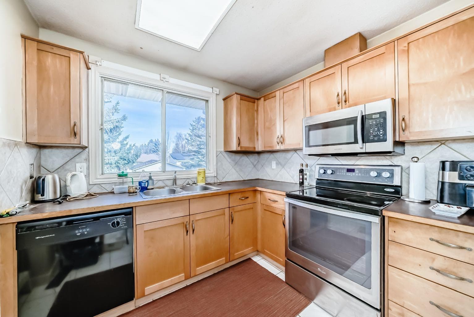247 Bracewood Road SW