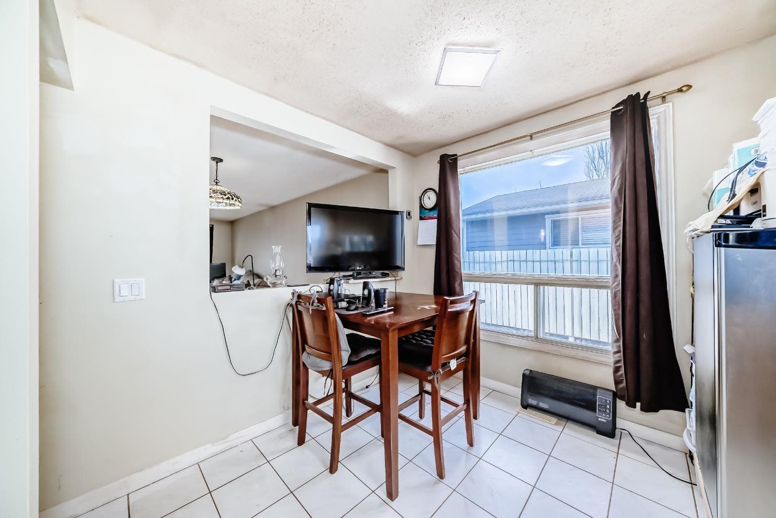 247 Bracewood Road SW