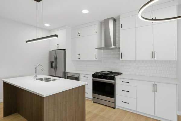 9 Bayview Mews SW