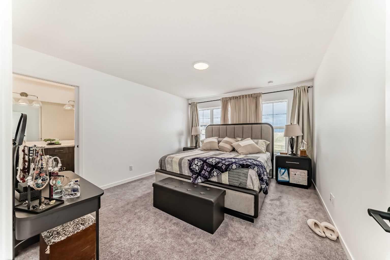 171 Hotchkiss Manor SE
