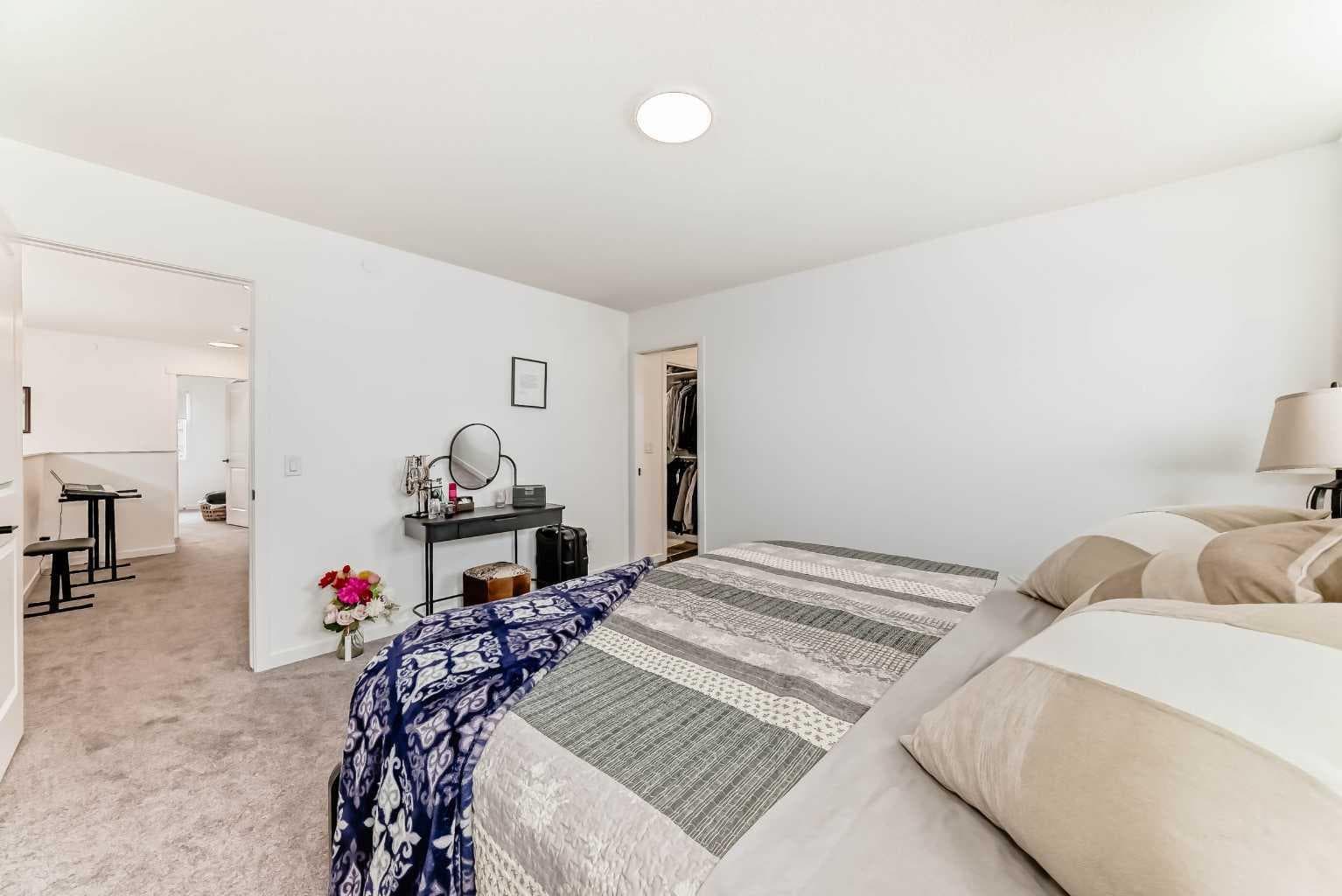 171 Hotchkiss Manor SE