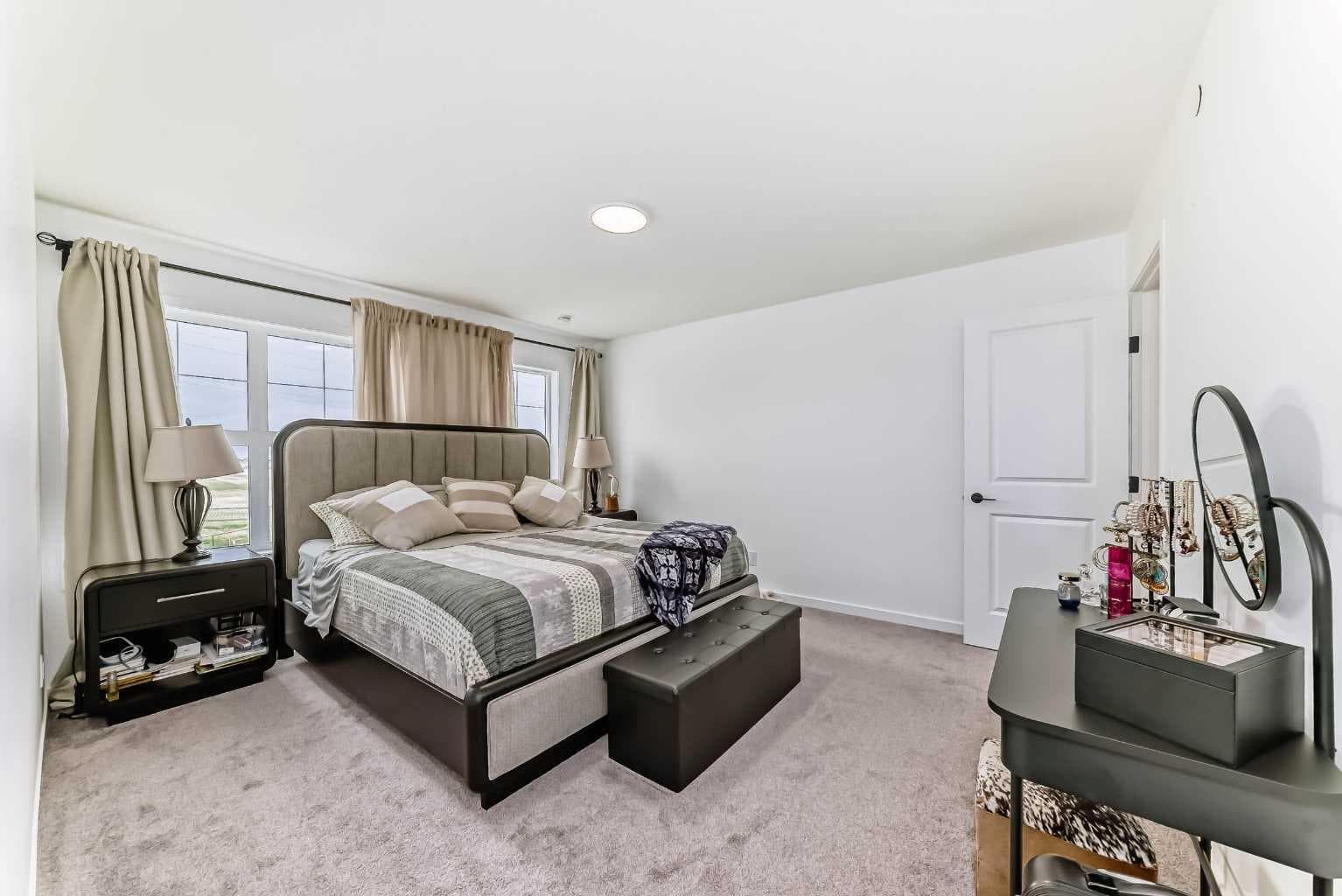 171 Hotchkiss Manor SE