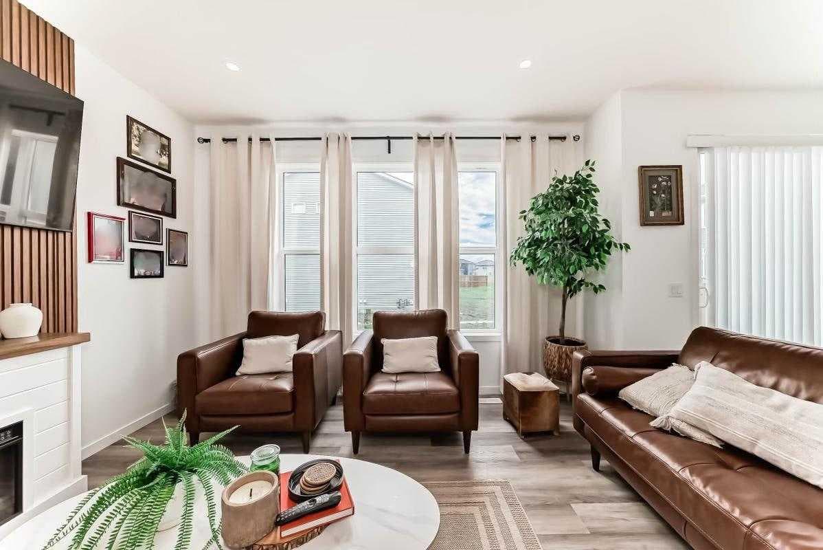 171 Hotchkiss Manor SE