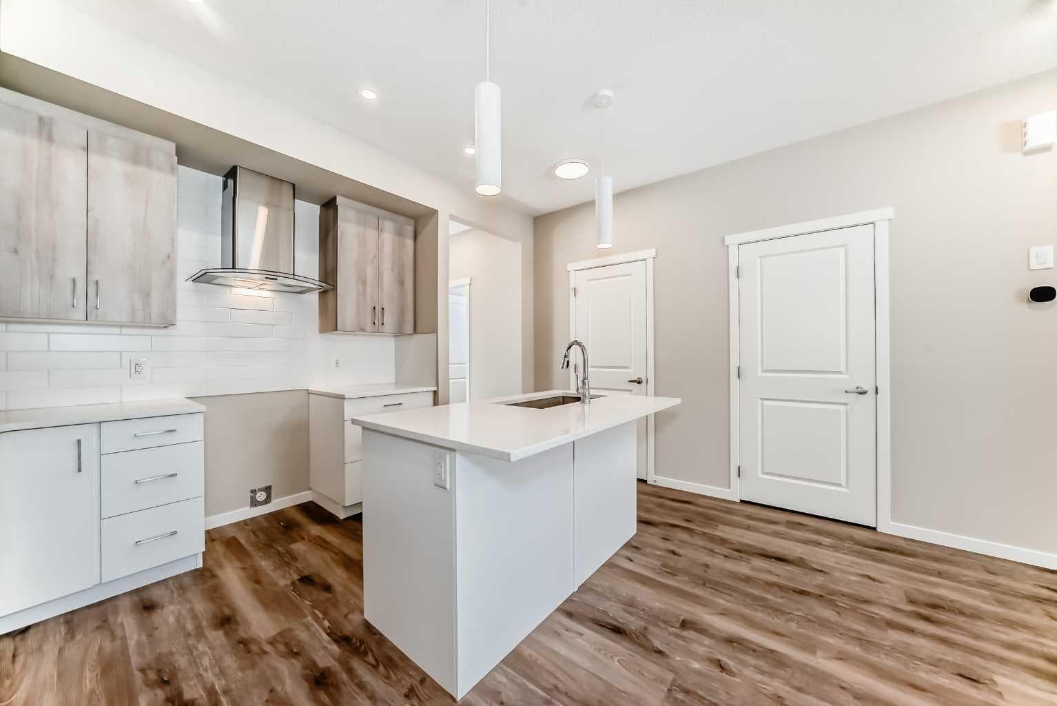 185 Mercado Landing SE