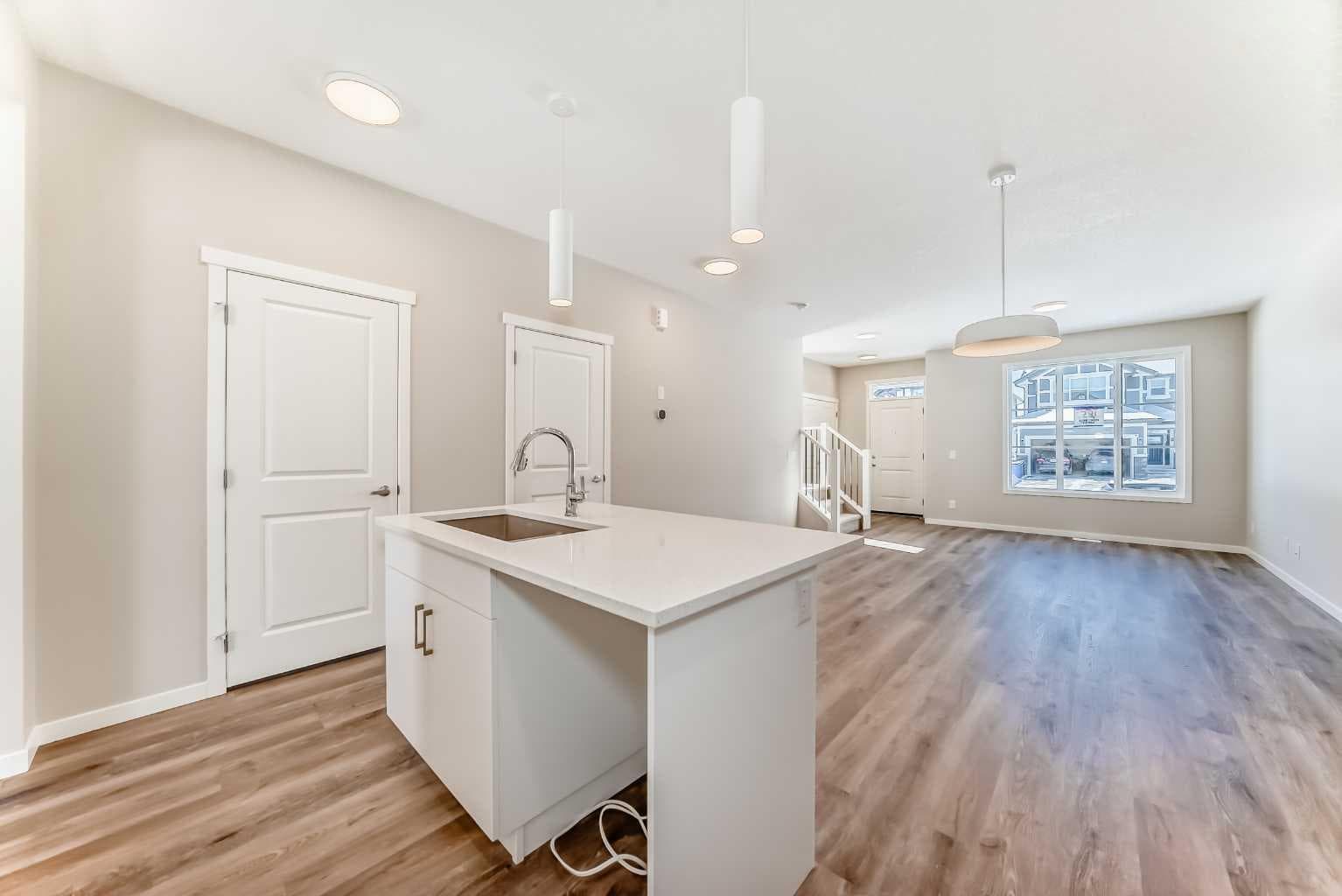185 Mercado Landing SE