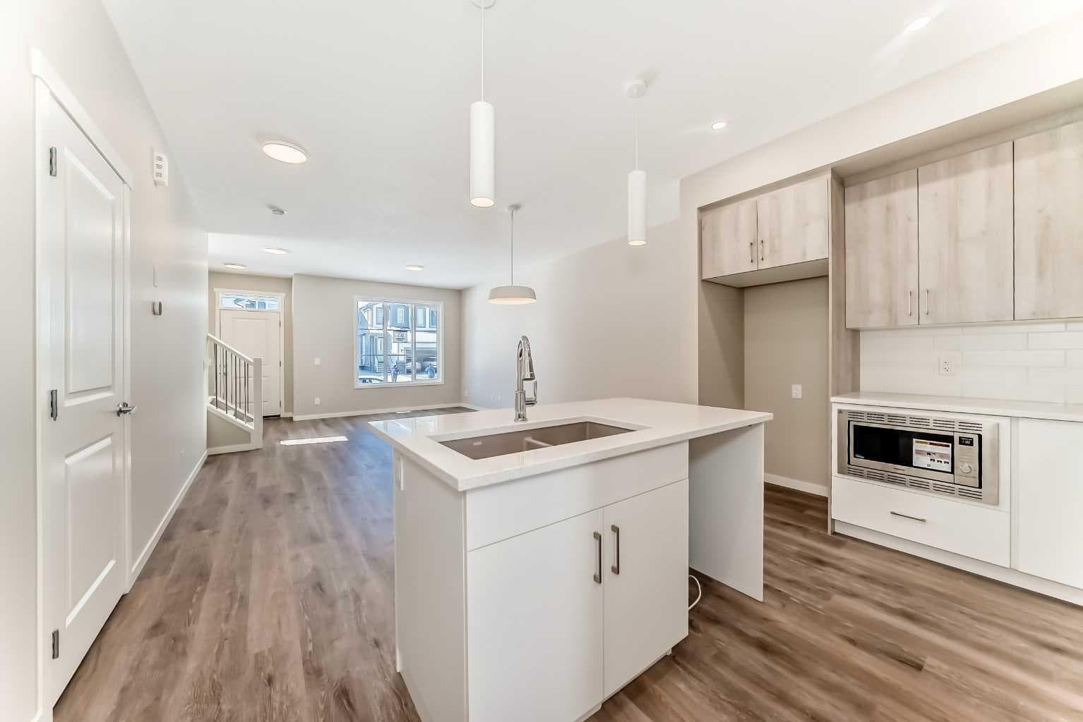 185 Mercado Landing SE