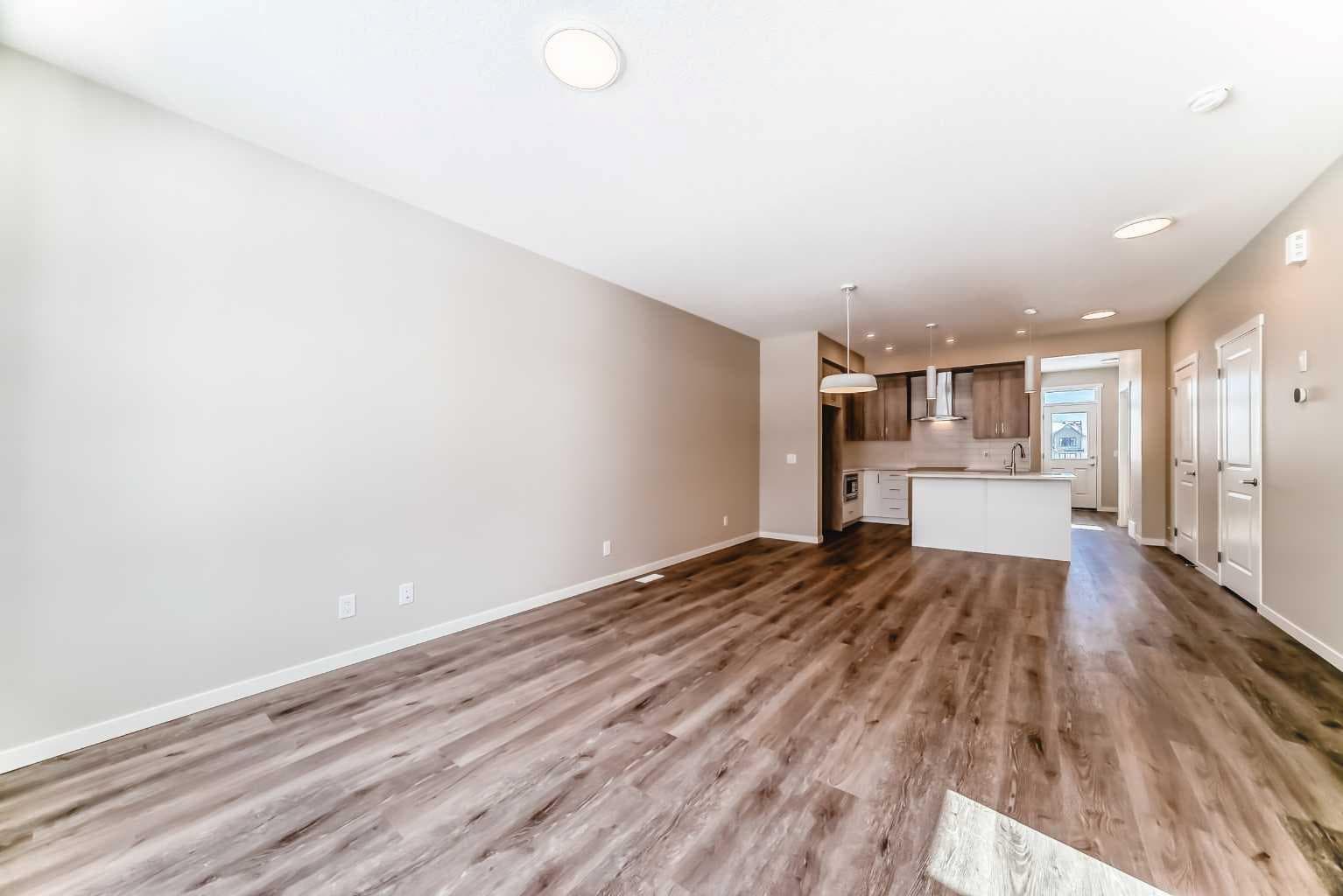 185 Mercado Landing SE