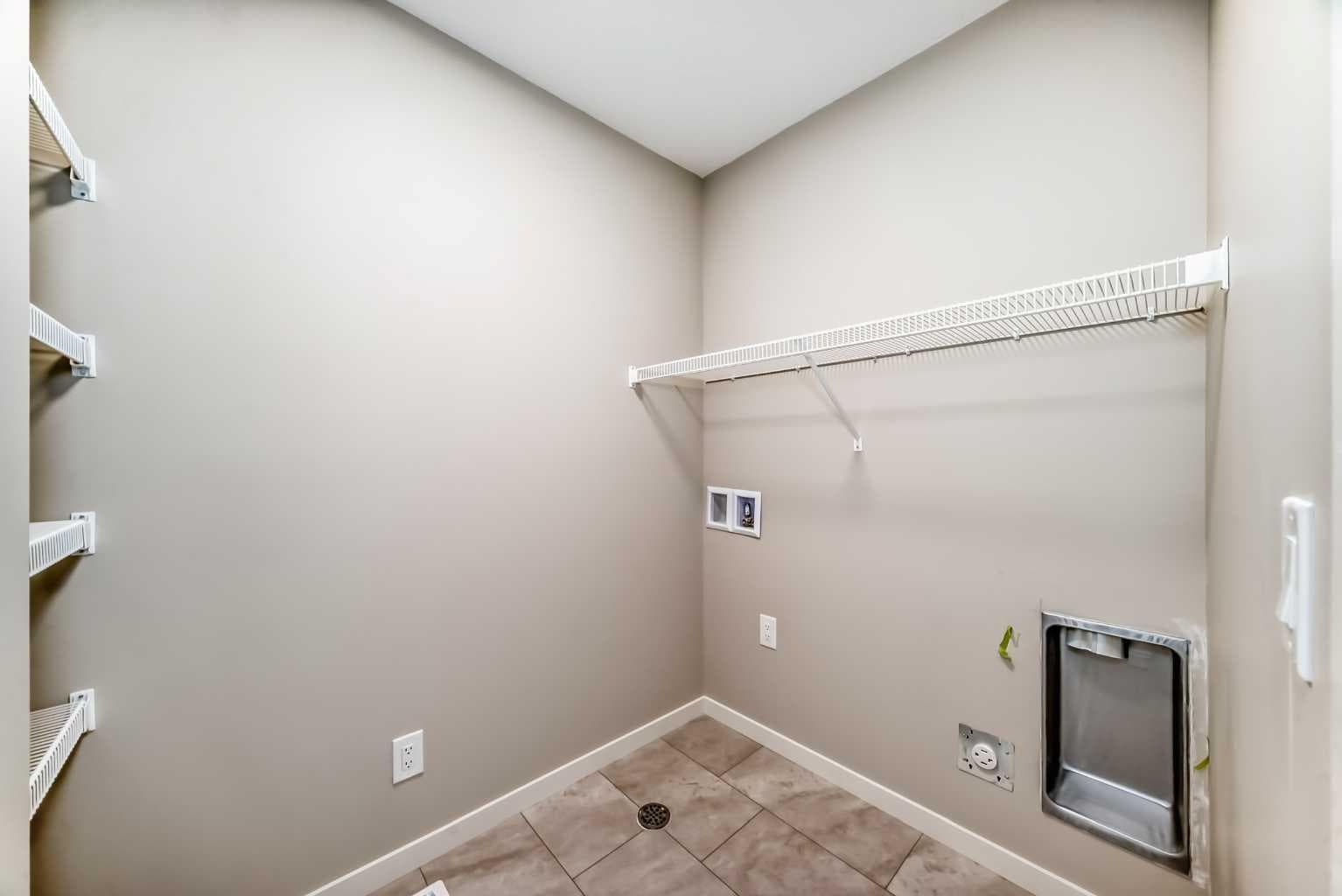 185 Mercado Landing SE