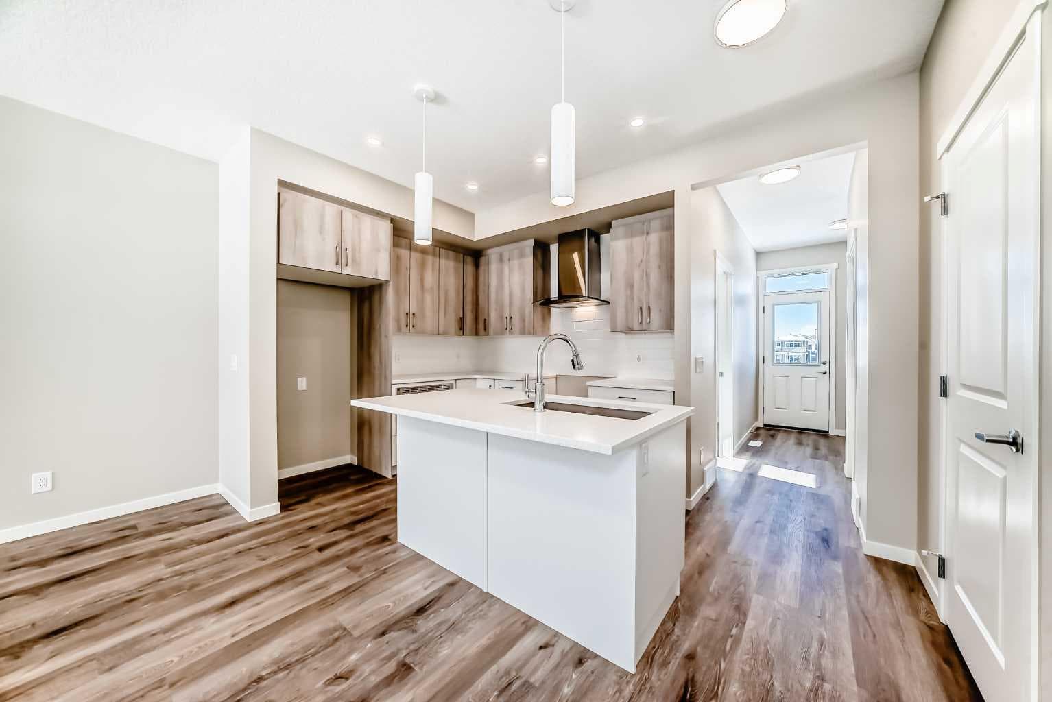185 Mercado Landing SE