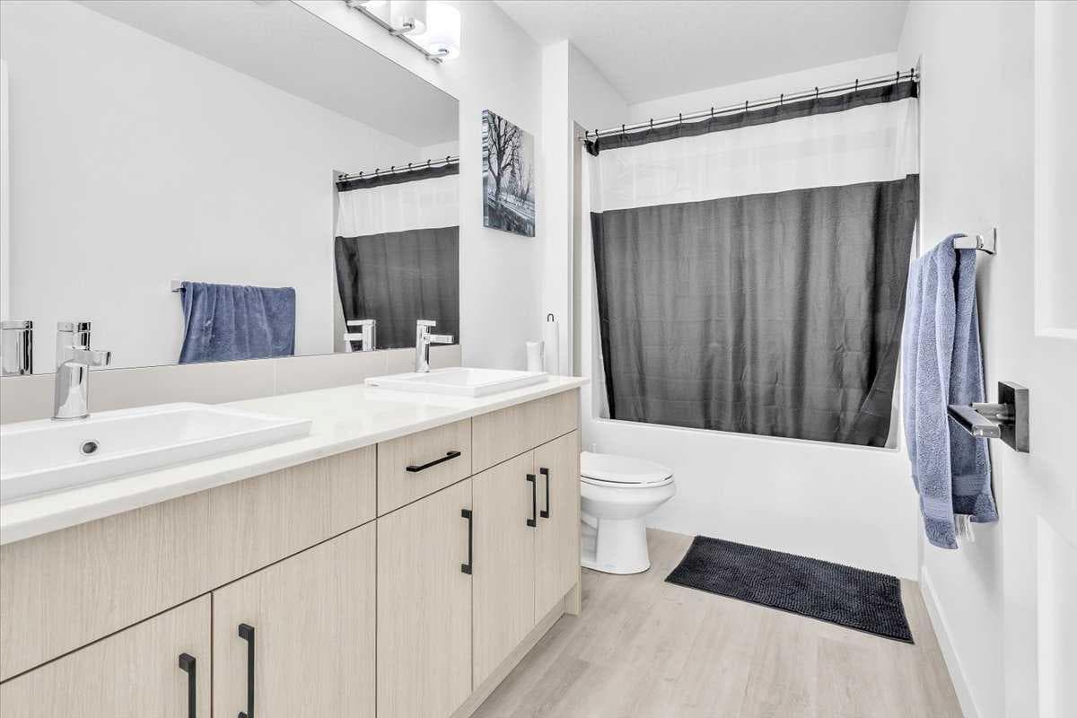 305, 30 Sage Hill Walk NW