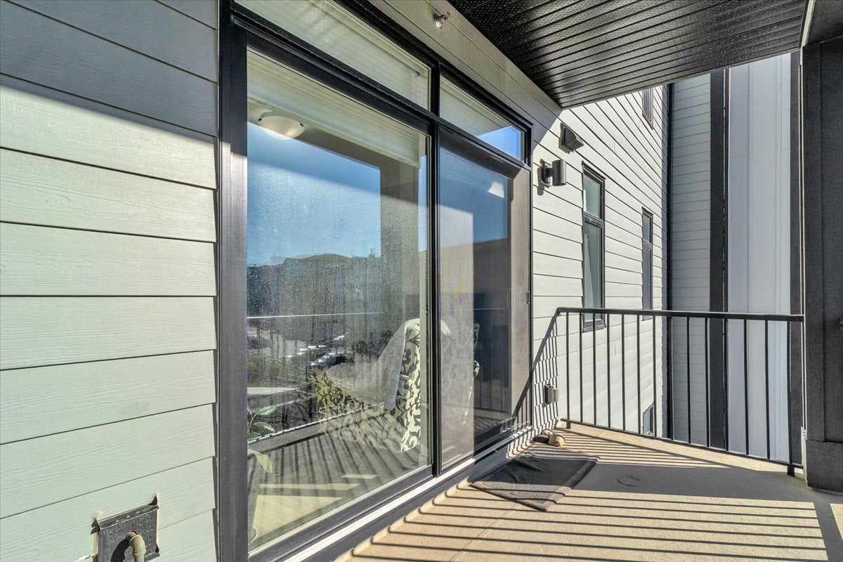 305, 30 Sage Hill Walk NW