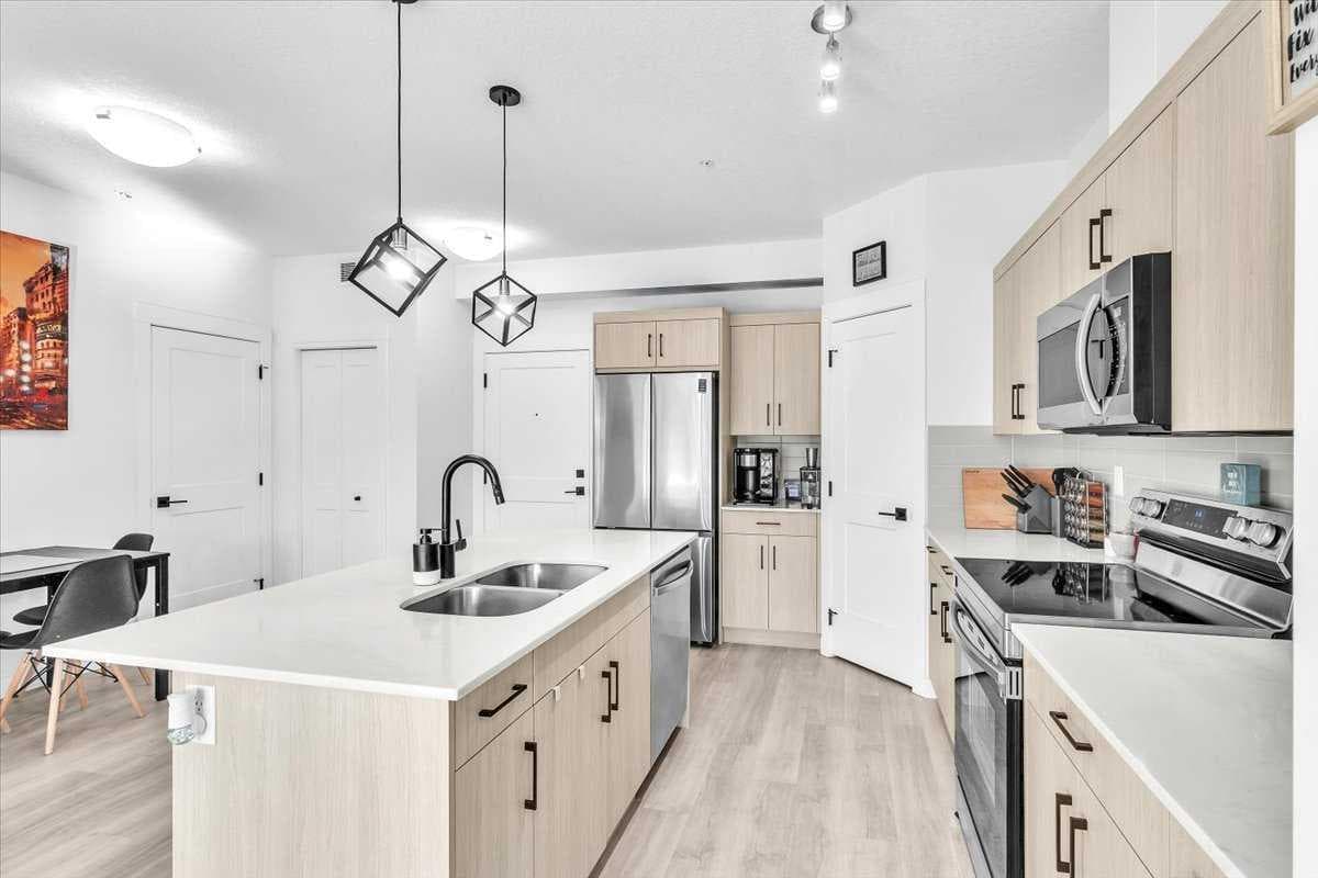 305, 30 Sage Hill Walk NW