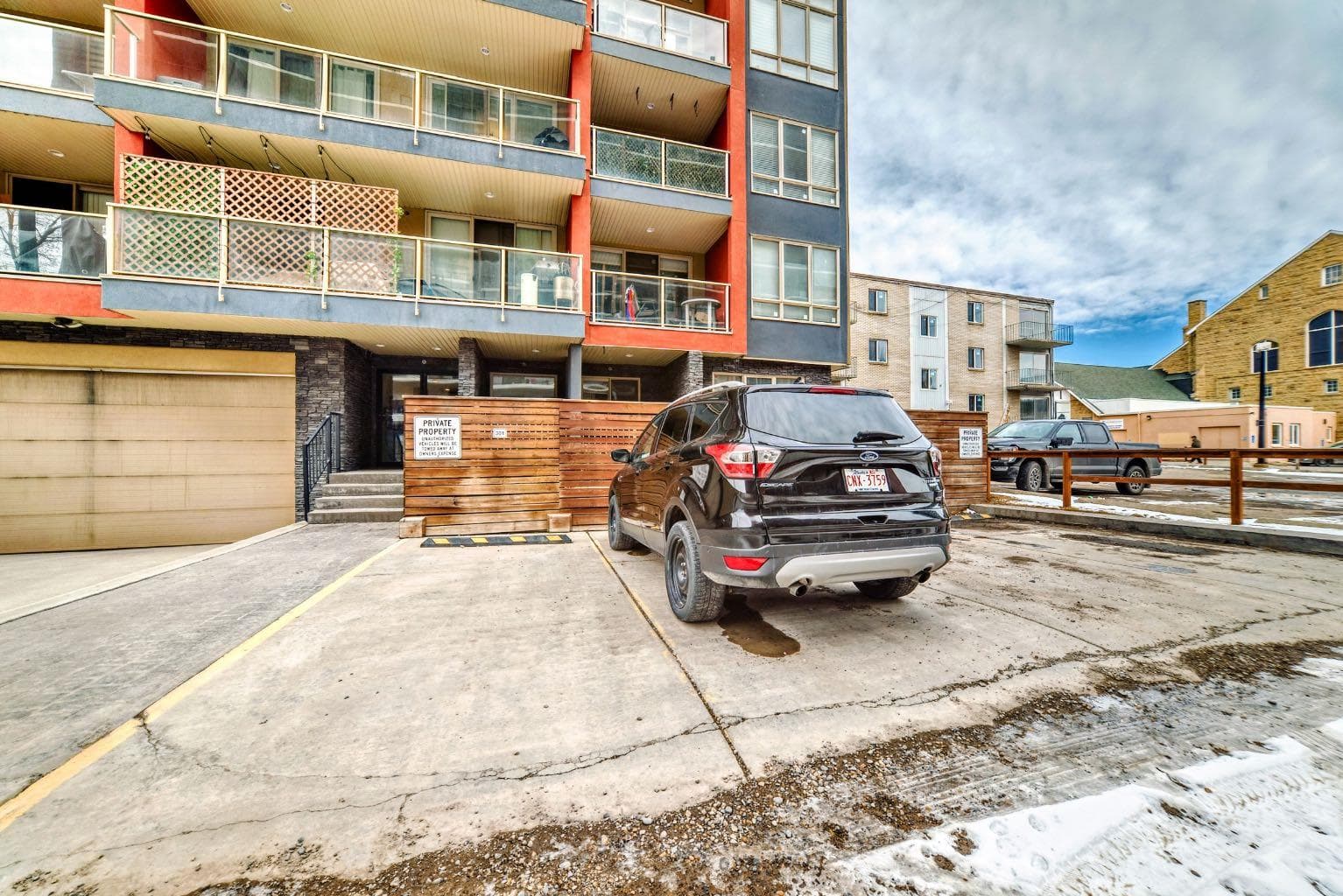 303, 1029 15 Avenue SW