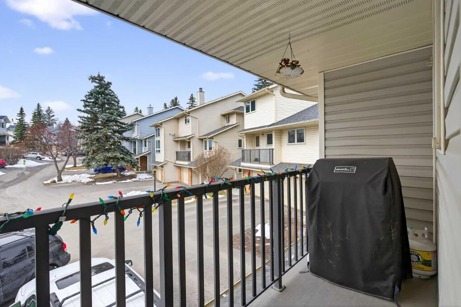 53 Millrise Lane SW