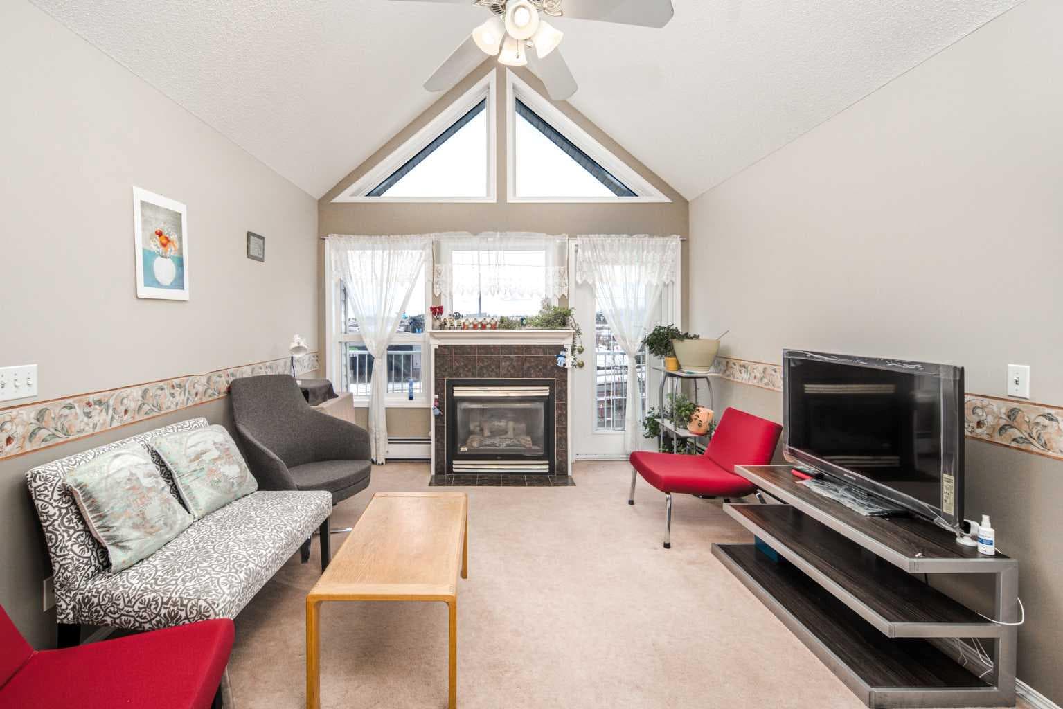 313, 7 Harvest Gold Manor NE