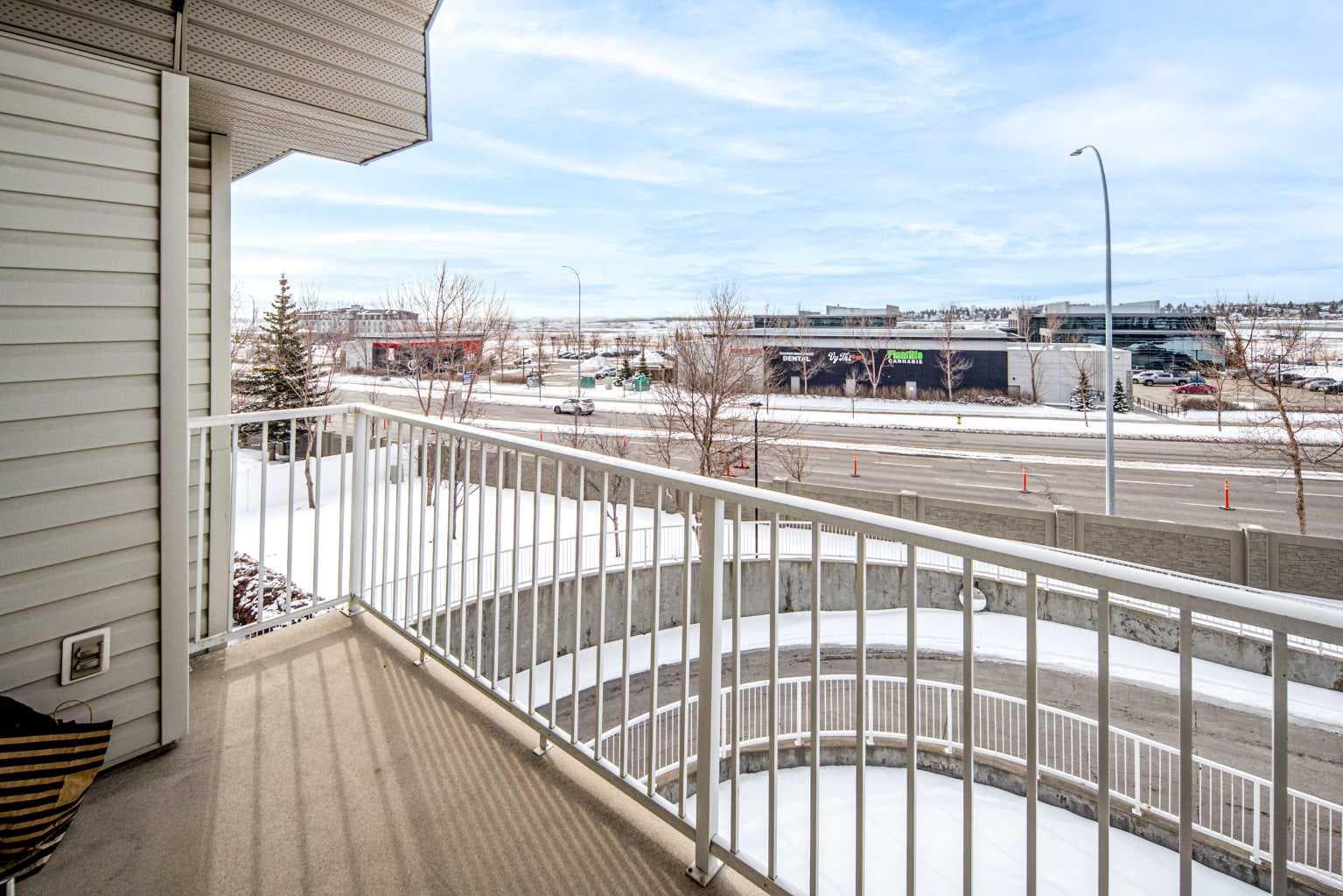 313, 7 Harvest Gold Manor NE